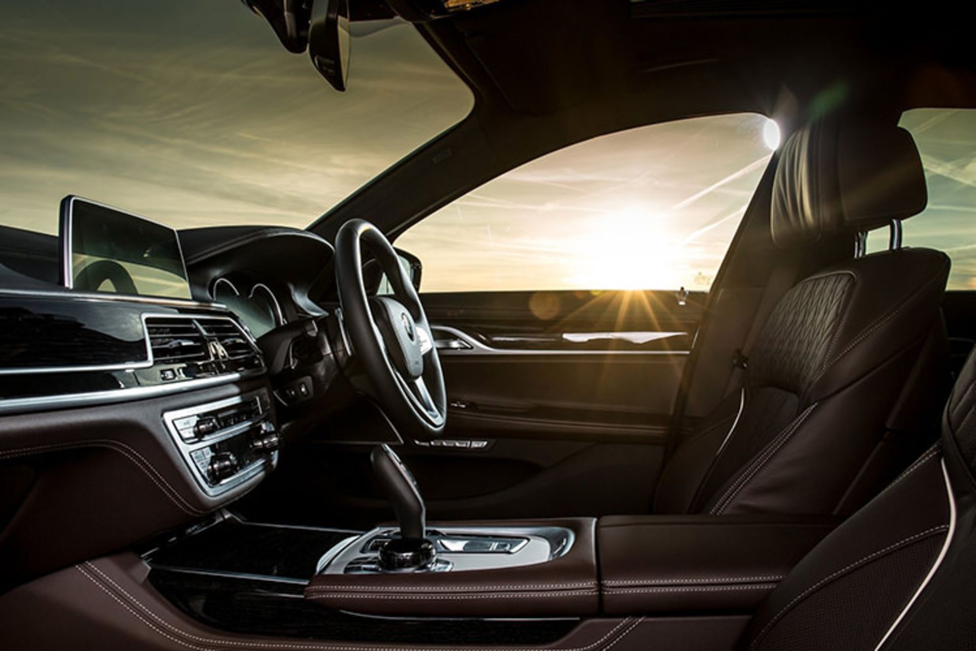 BMW 7 Series / بی ام و سری 7