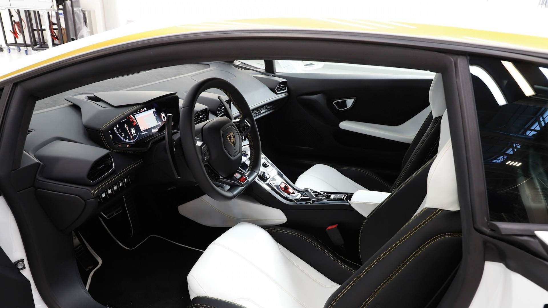 2018 Lamborghini Huracan / خودروی سوپراسپرت لامبورگینی هوراکان مدل 2018