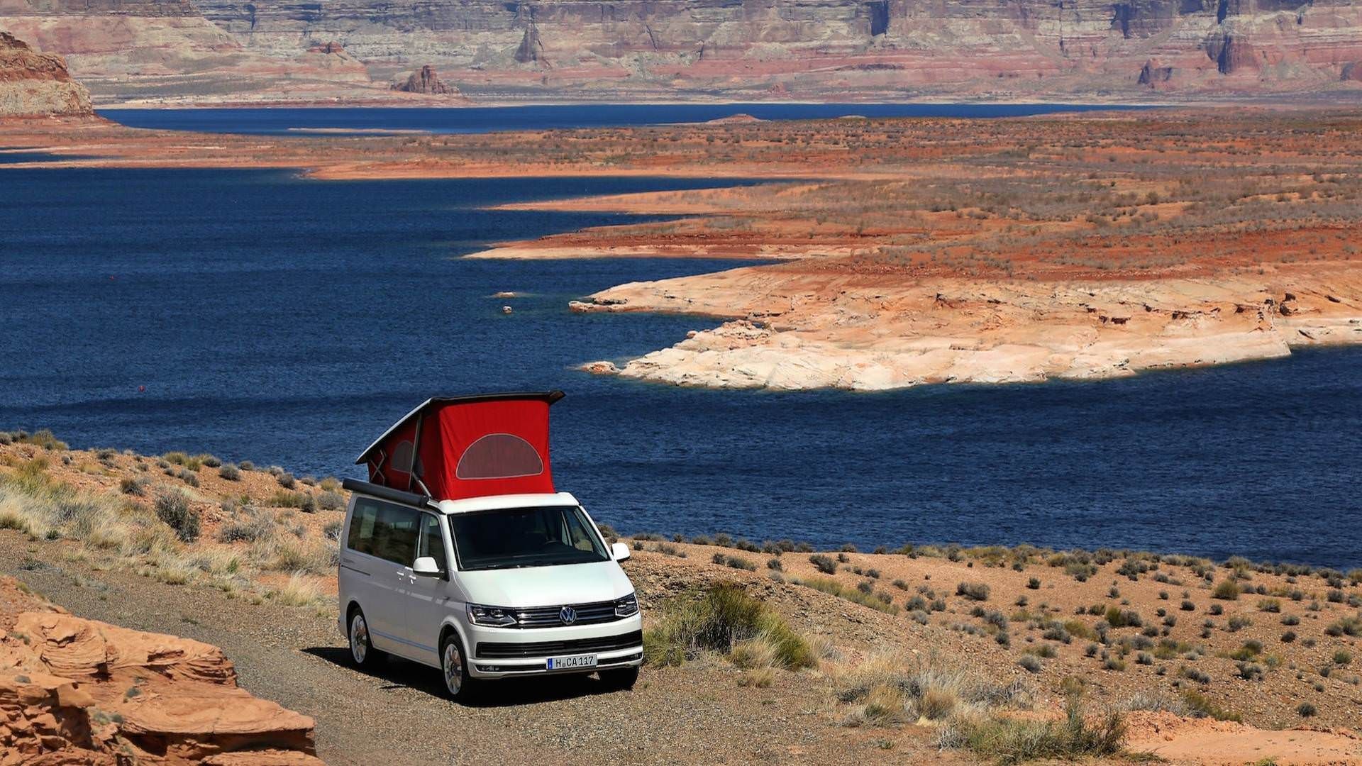 Volkswagen T6 California van / ون تفریحی فولکس‌واگن T6 کالیفرنیا