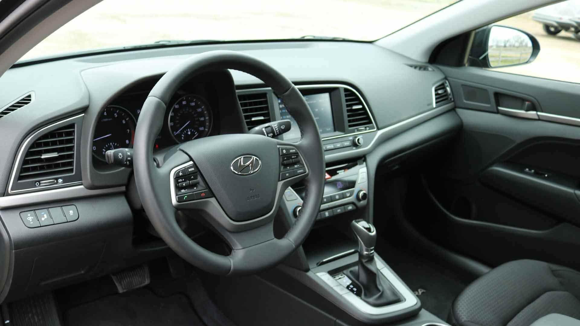 Hyundai Elantra / هیوندای النترا