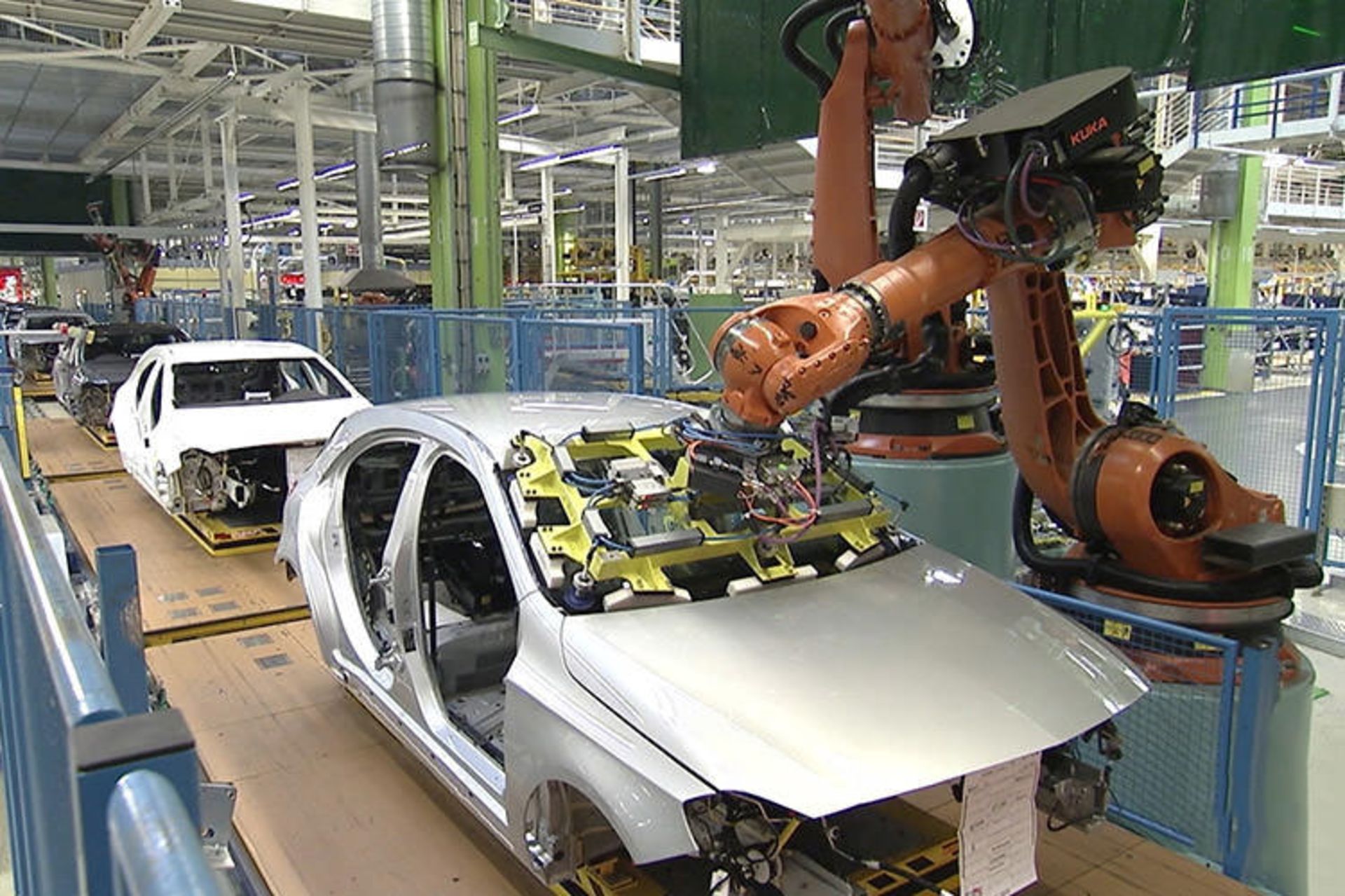 خط تولید مرسدس / Mercedes Production Line