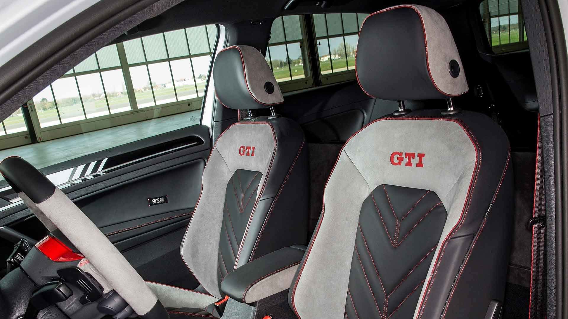 Volkswagen Golf GTI / فولکس‌واگن گلف GTI
