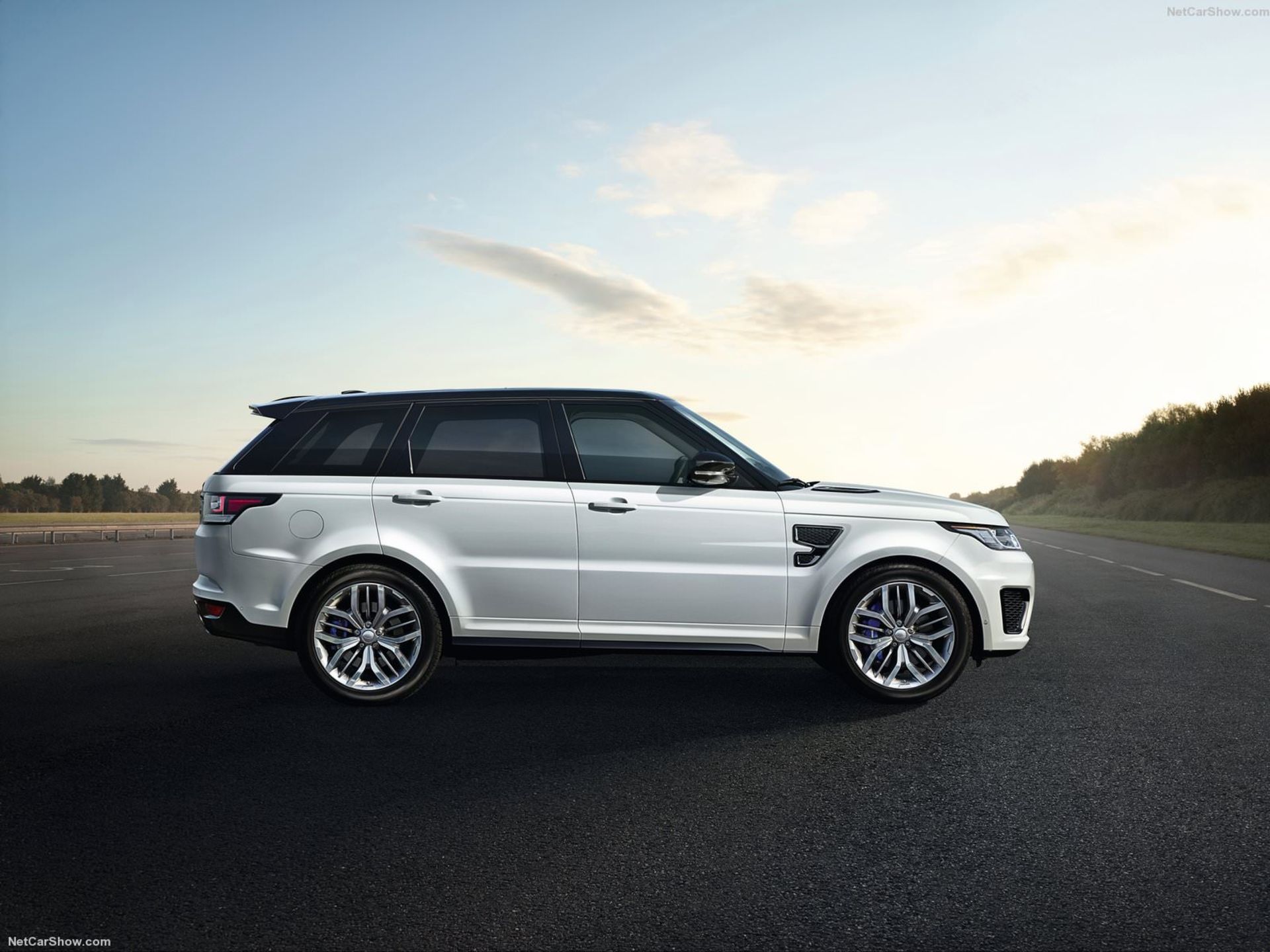 Land Rover Range Rover Sport SVR / لندرور رنجرور اسپرت