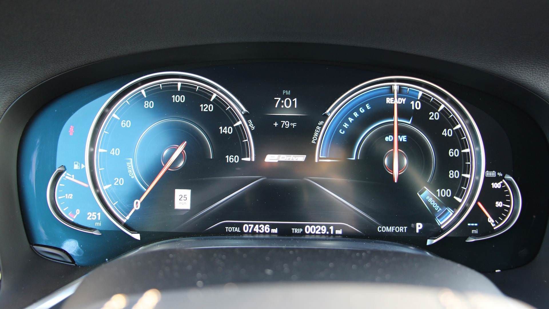 BMW 7 Series / بی ام و سری 7