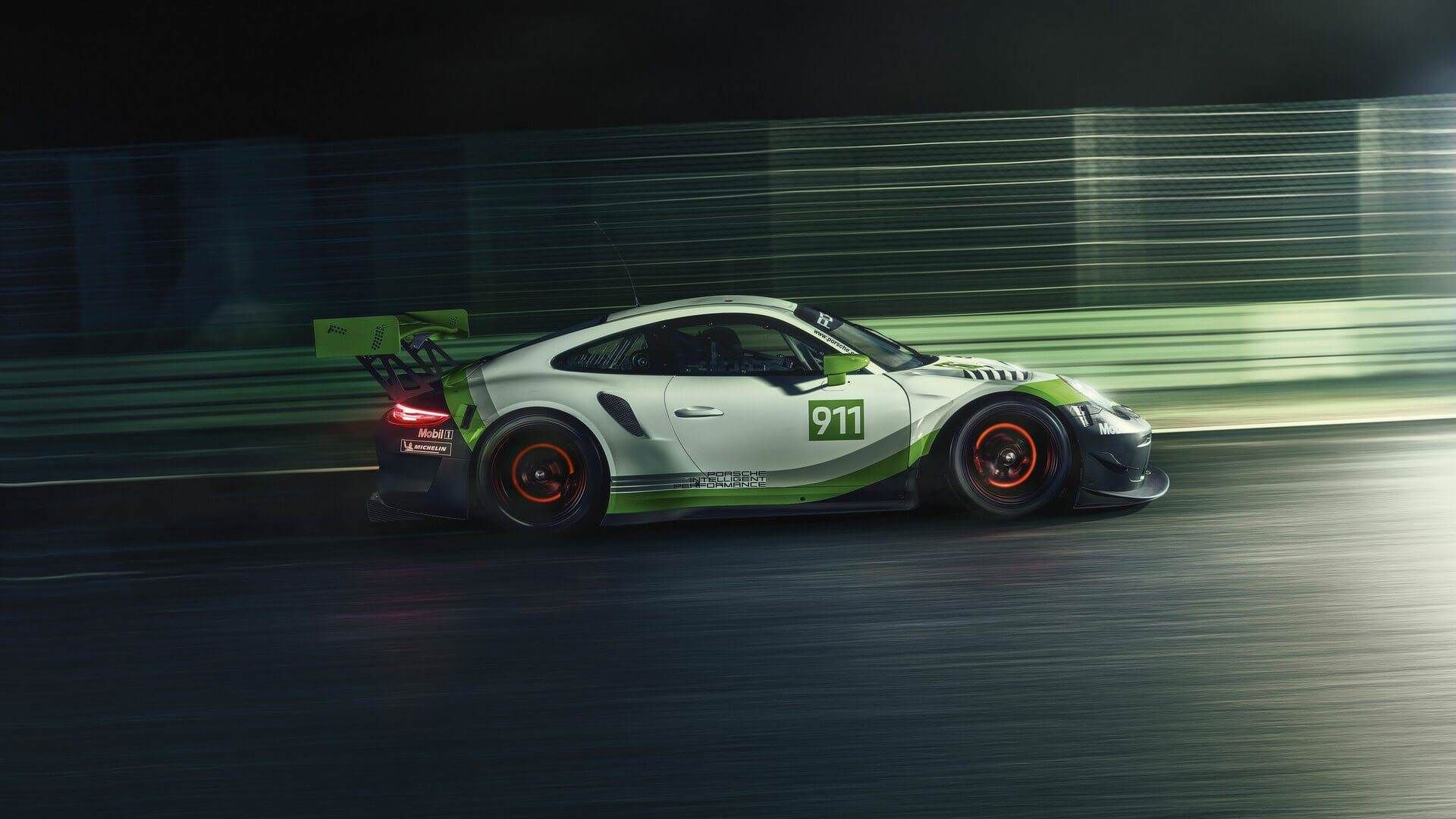 پورشه / Porsche 911 GT3 R