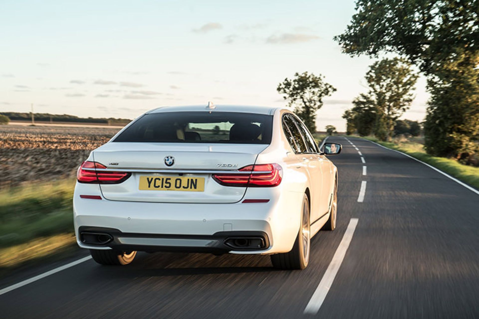 BMW 7 Series / بی ام و سری 7