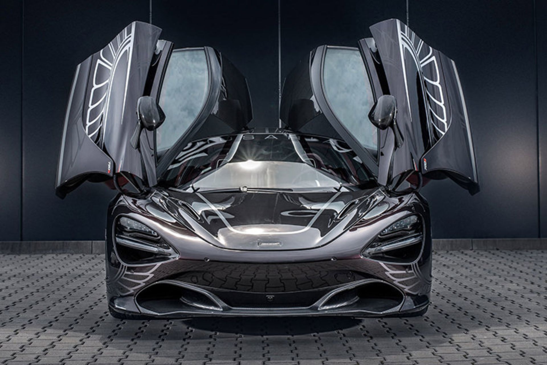 مکلارن / McLaren 720S