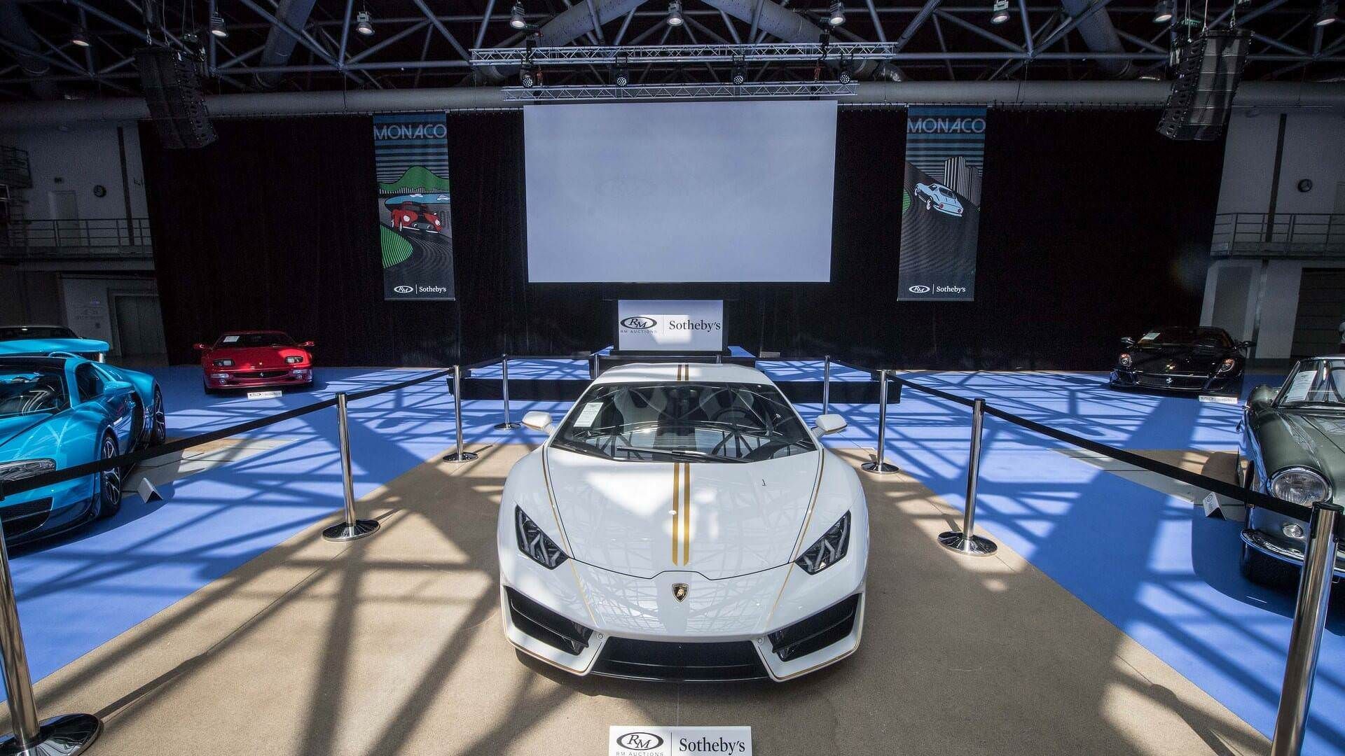 2018 Lamborghini Huracan / خودروی سوپراسپرت لامبورگینی هوراکان مدل 2018