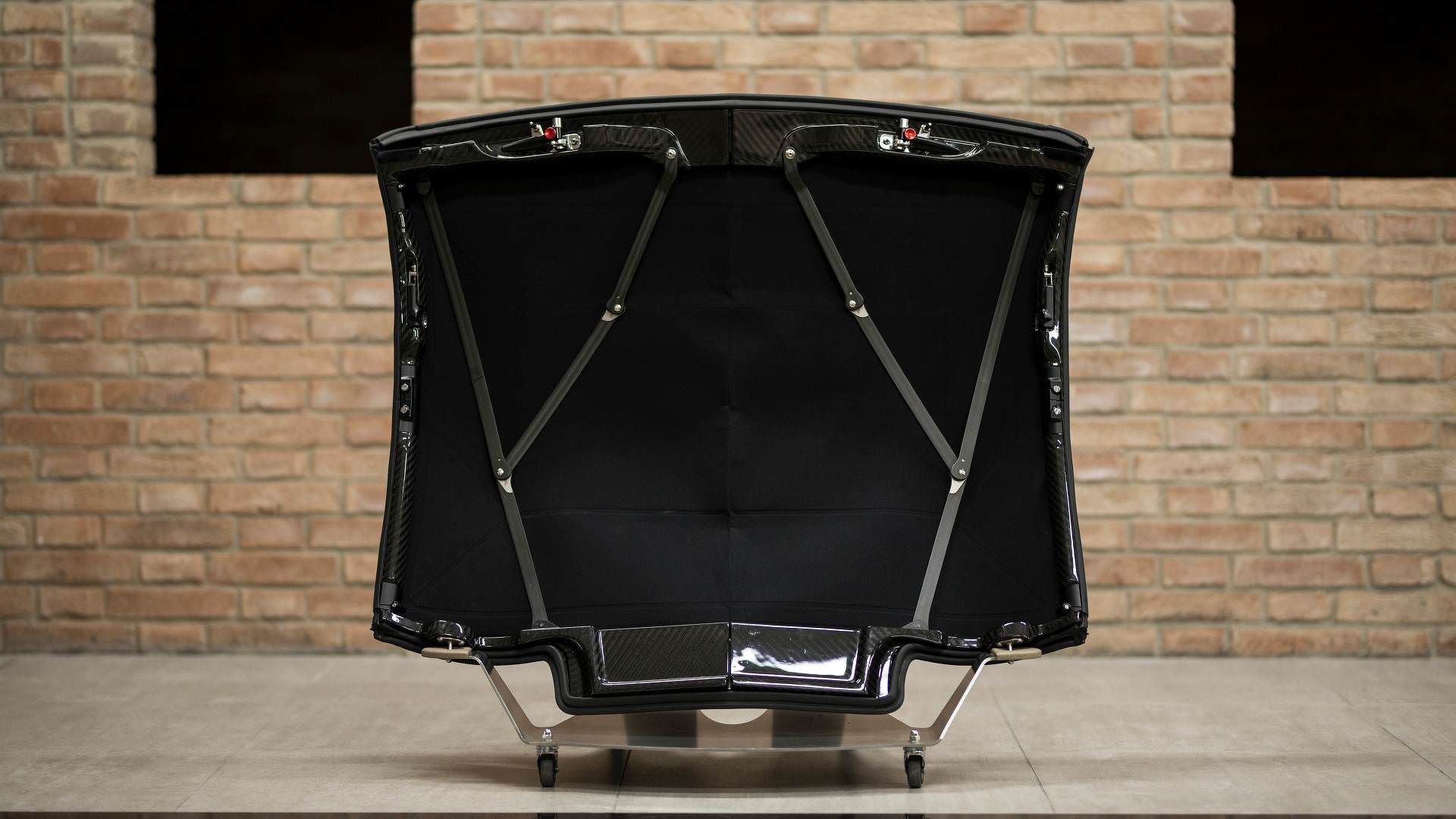 Pagani Huayra Roadster hypercar / ابرخودروی پاگانی هوایرا رودستر