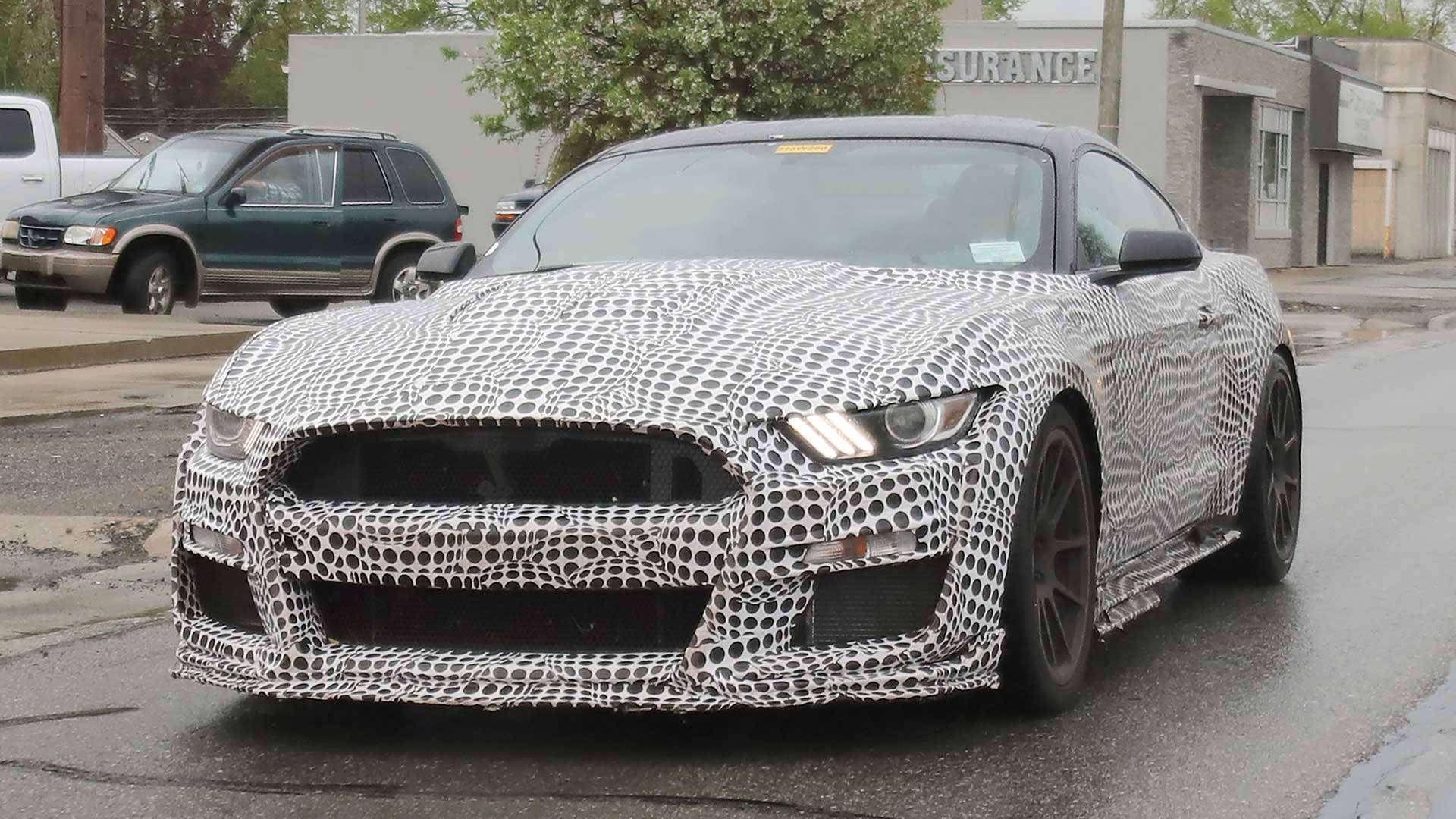 2020 Ford Mustang Shelby GT500 / خودروی عضلانی فورد موستانگ شلبی GT500 مدل 2020