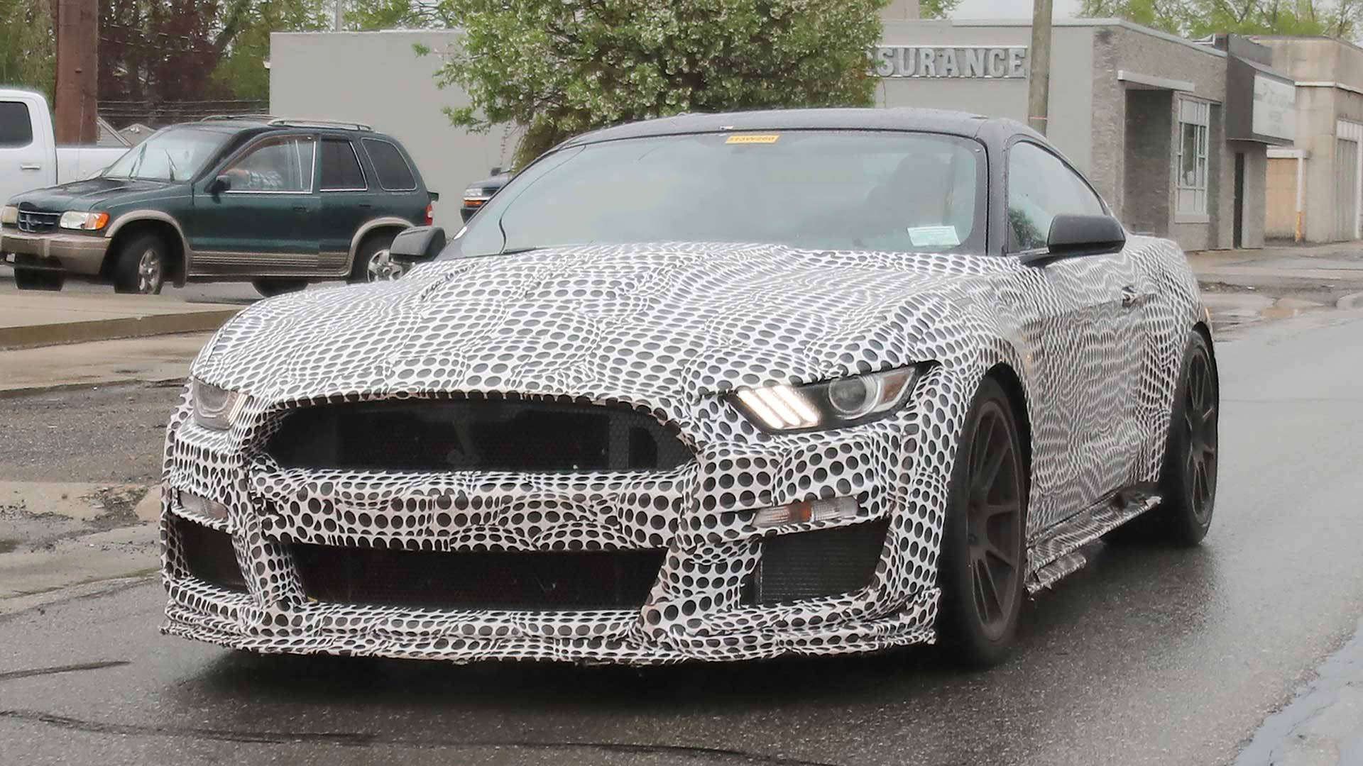 2020 Ford Mustang Shelby GT500 / خودروی عضلانی فورد موستانگ شلبی GT500 مدل 2020