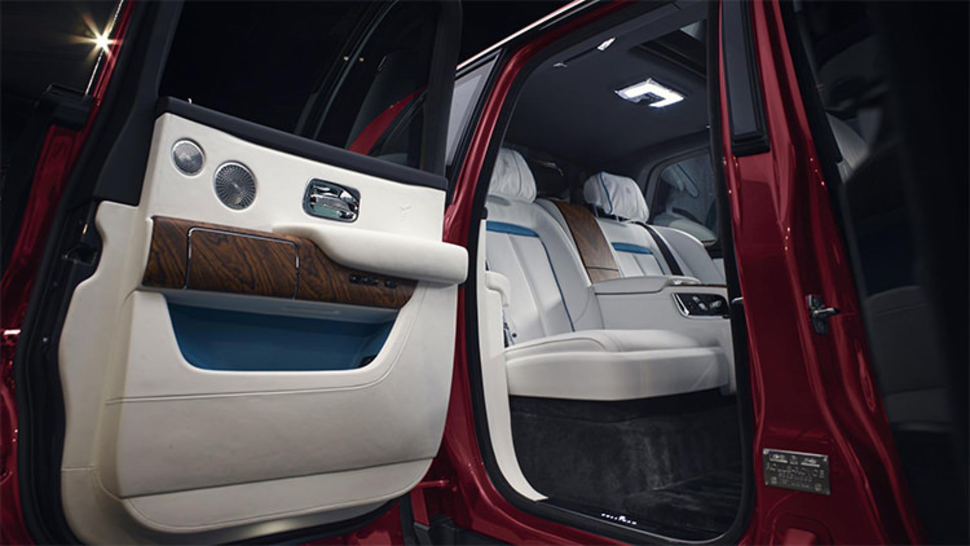 Rolls Royce Cullinan / رولز رویس کالینان