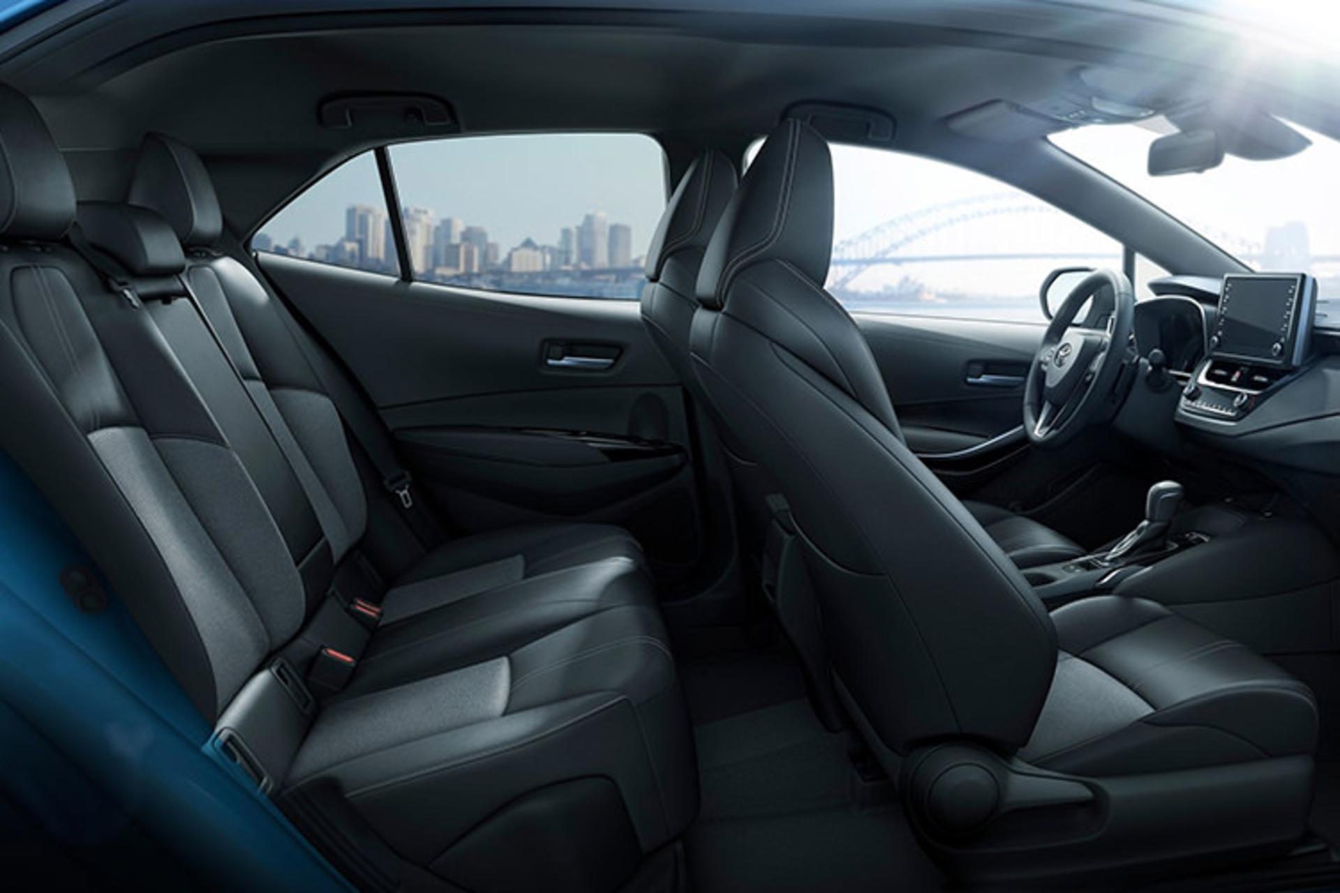 Toyota Corolla Hatchback / تویوتا کورولا هاچبک