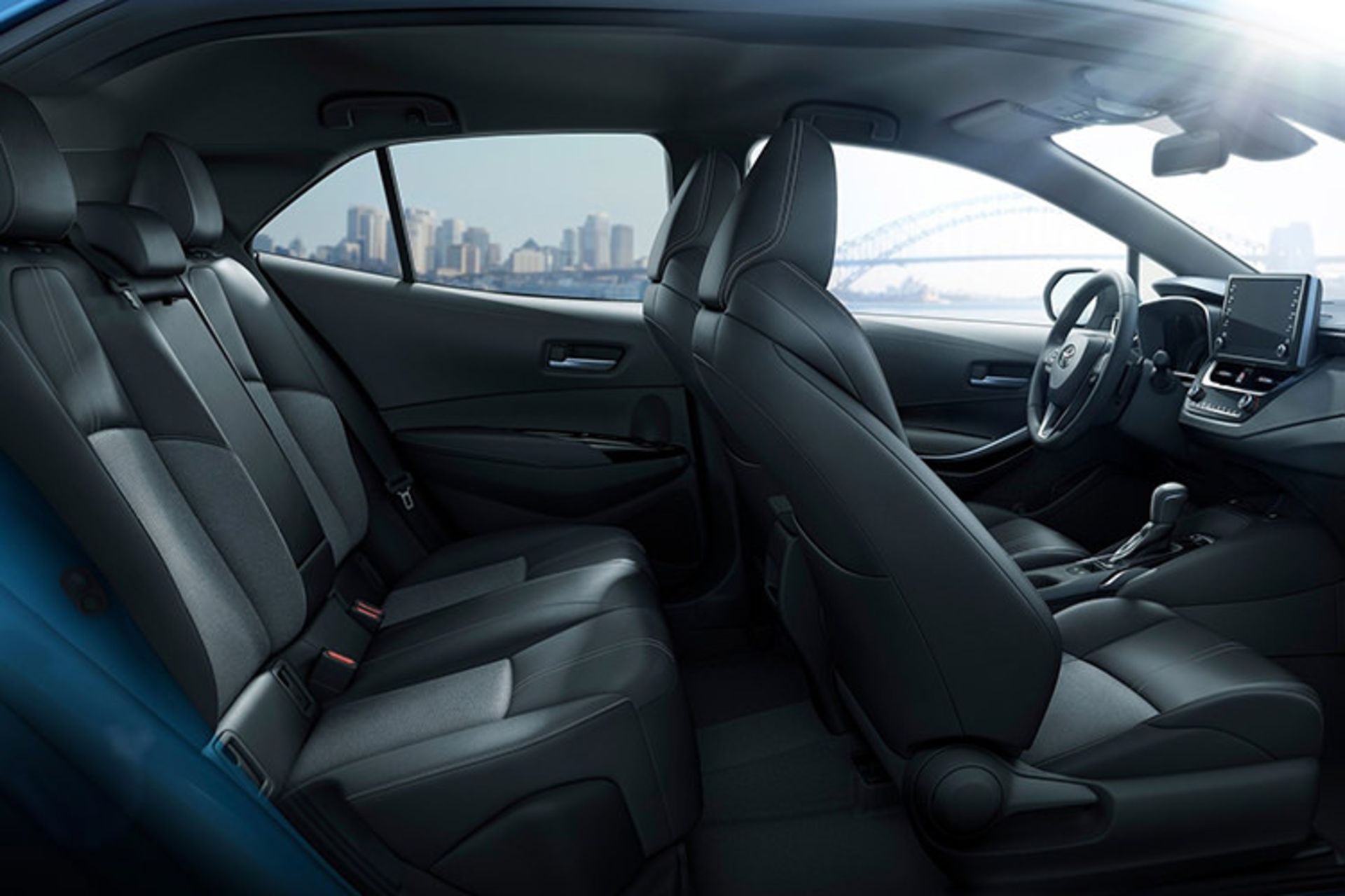 Toyota Corolla Hatchback / تویوتا کورولا هاچبک