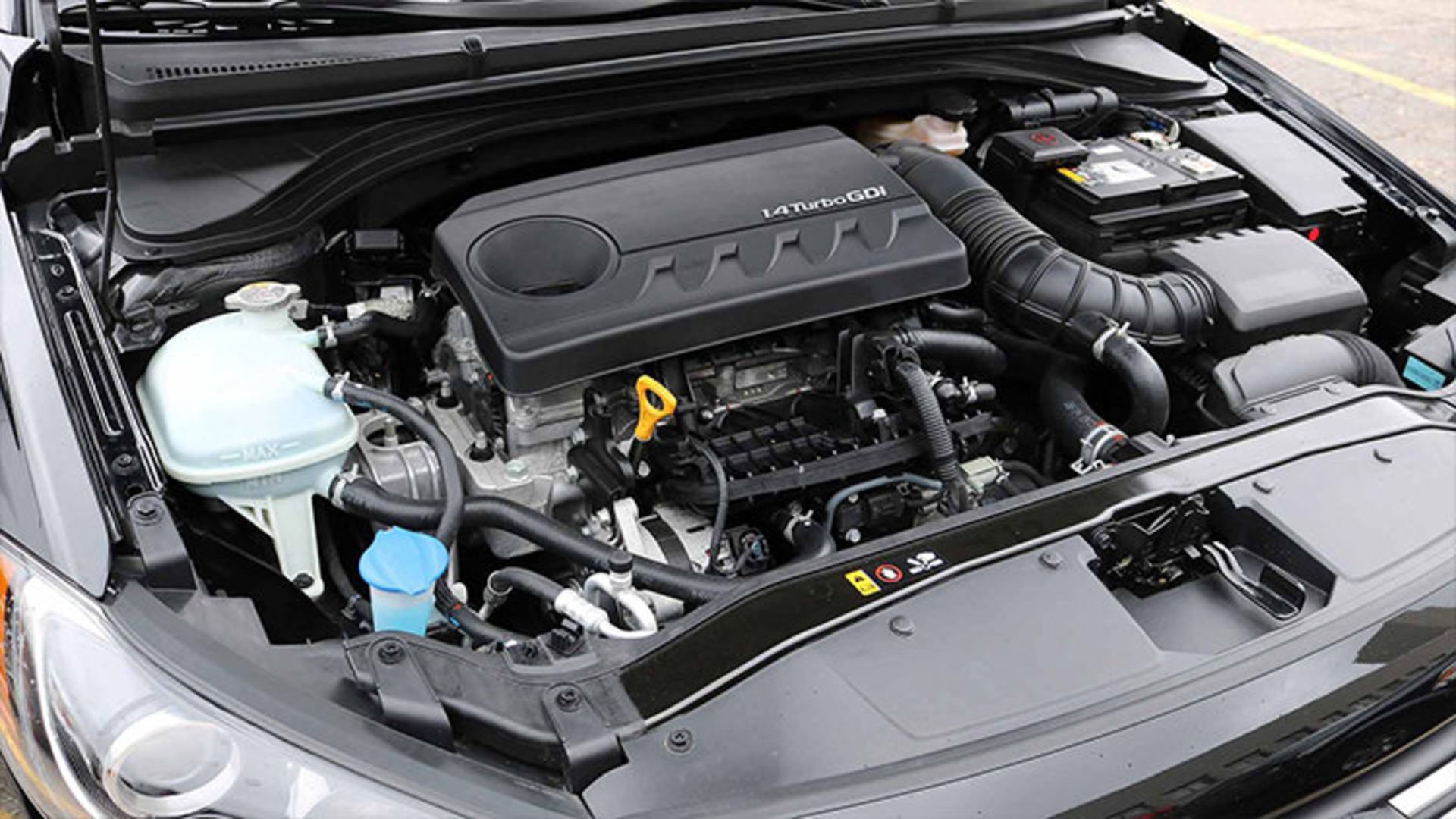 Hyundai Elantra / هیوندای النترا