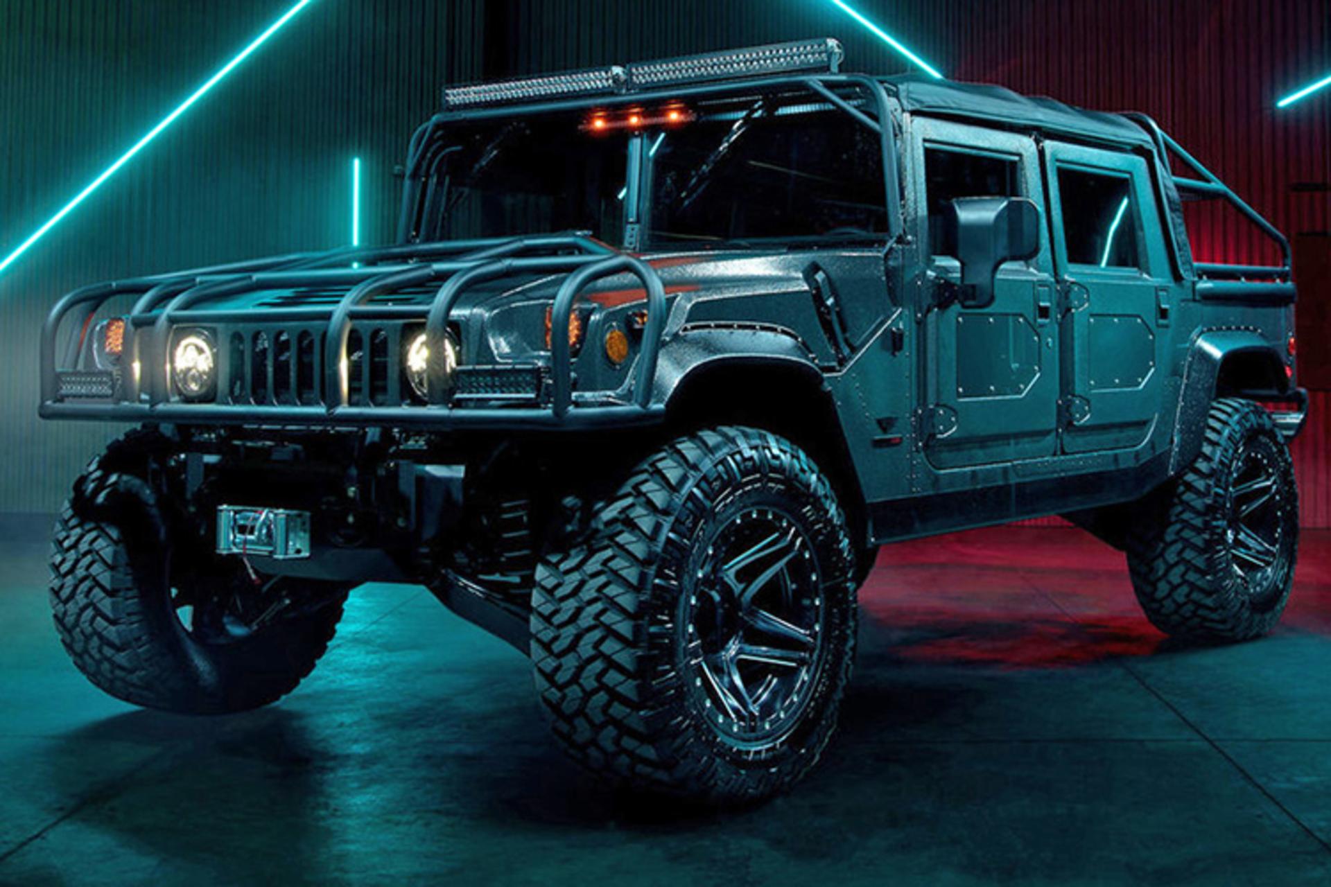 MILITARY-SPEC HUMMER H1