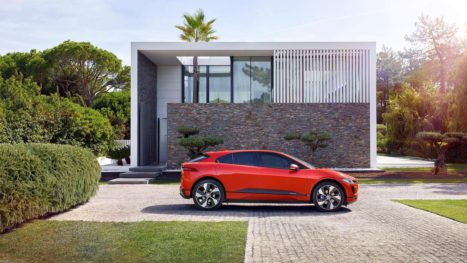 2019 Jaguar I-Pace / شاسی‌بلند جگوار I-Pace مدل 2019