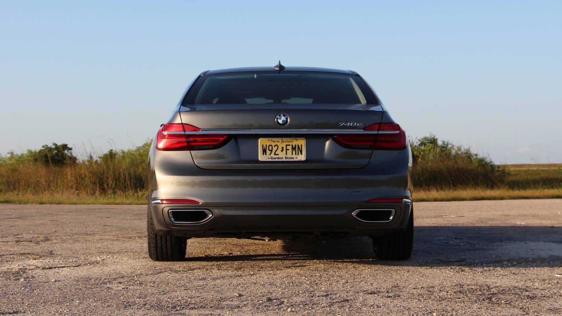 BMW 7 Series / بی ام و سری 7