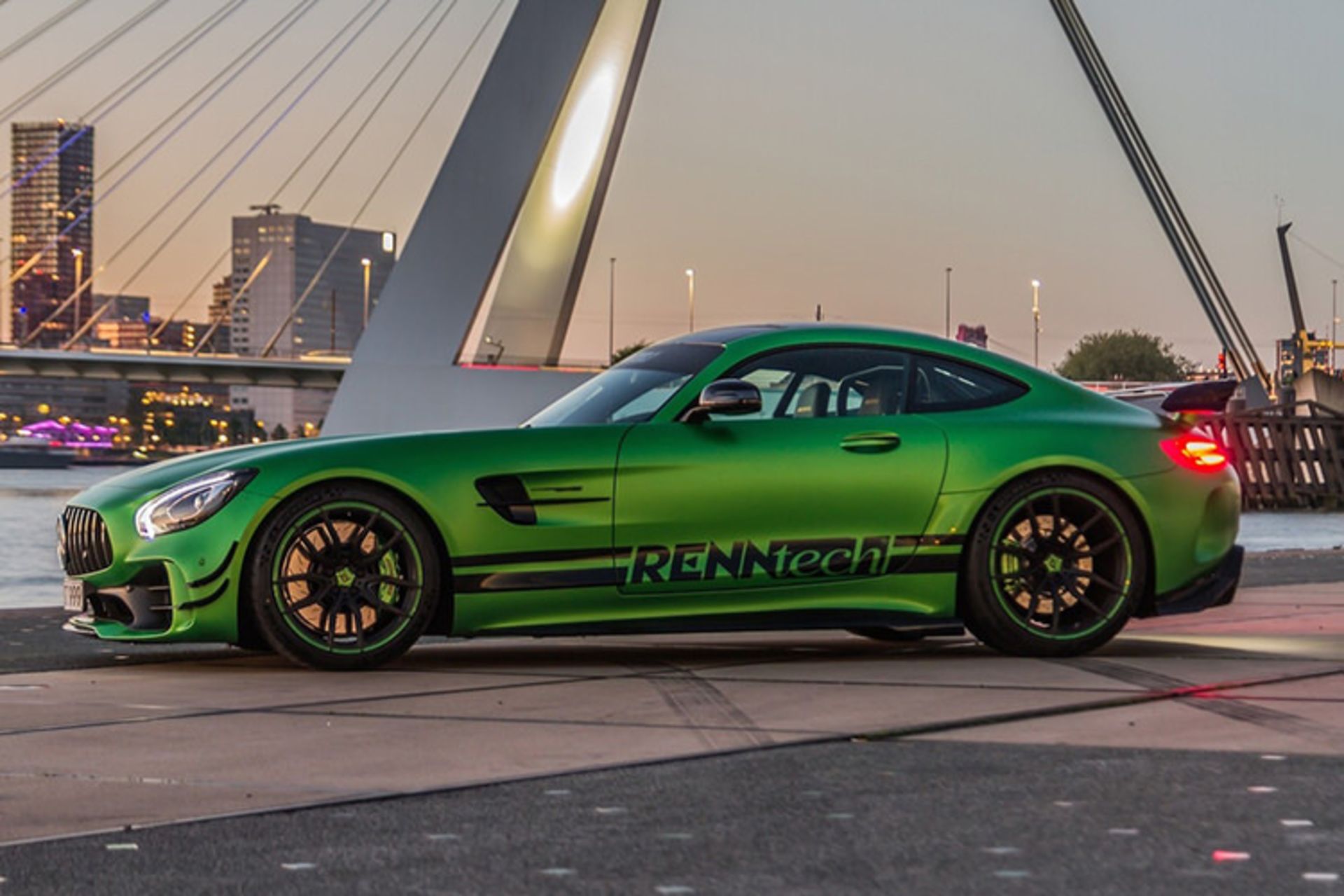 Mercedes AMG GT R / مرسدس بنز AMG GT R