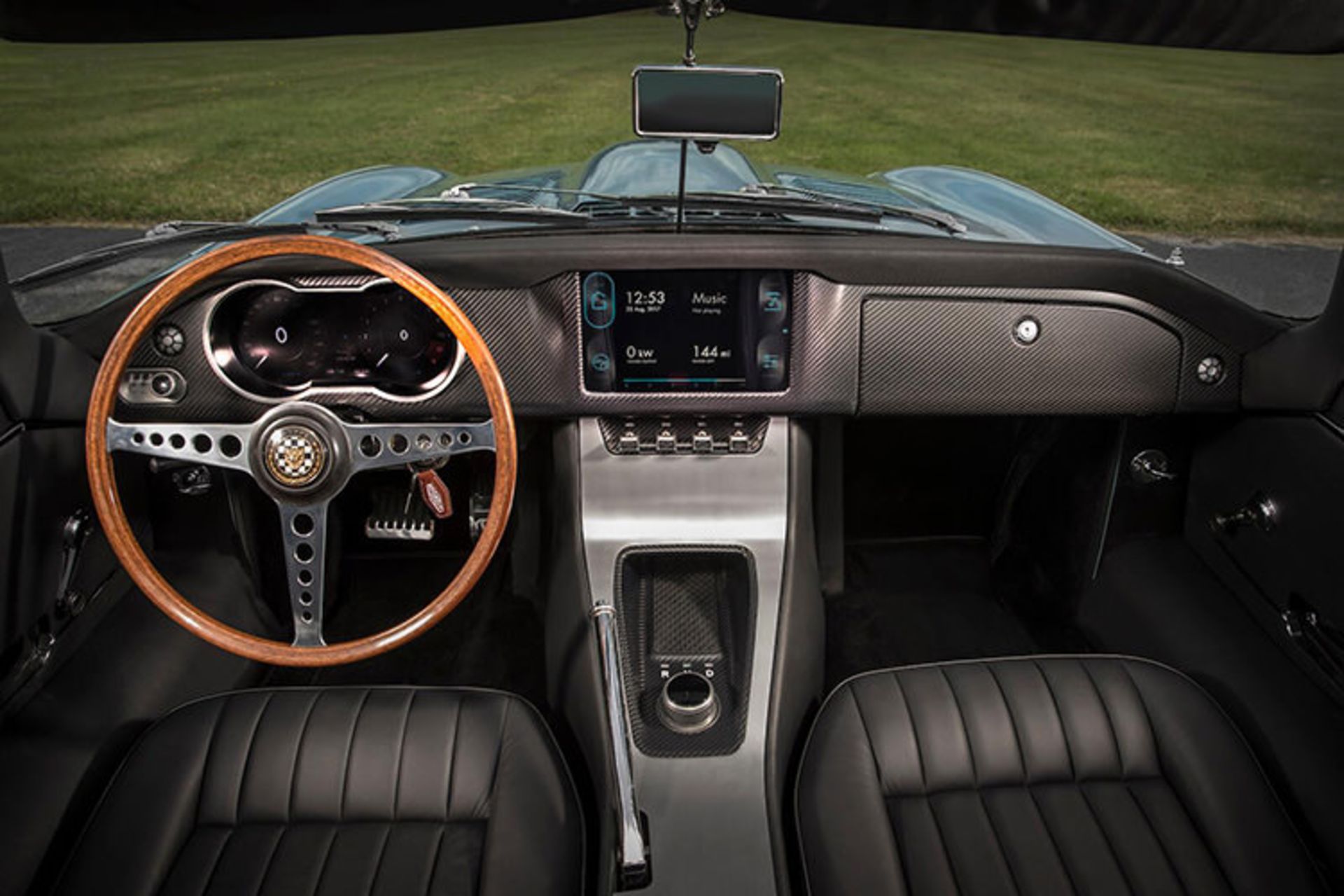 Jaguar Classic electric E-type Zero / خودروی الکتریکی کلاسیک جگوار ای-تایپ زیرو