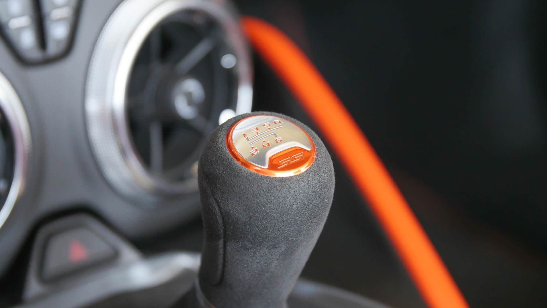 Chevrolet Camaro / شورولت کامارو