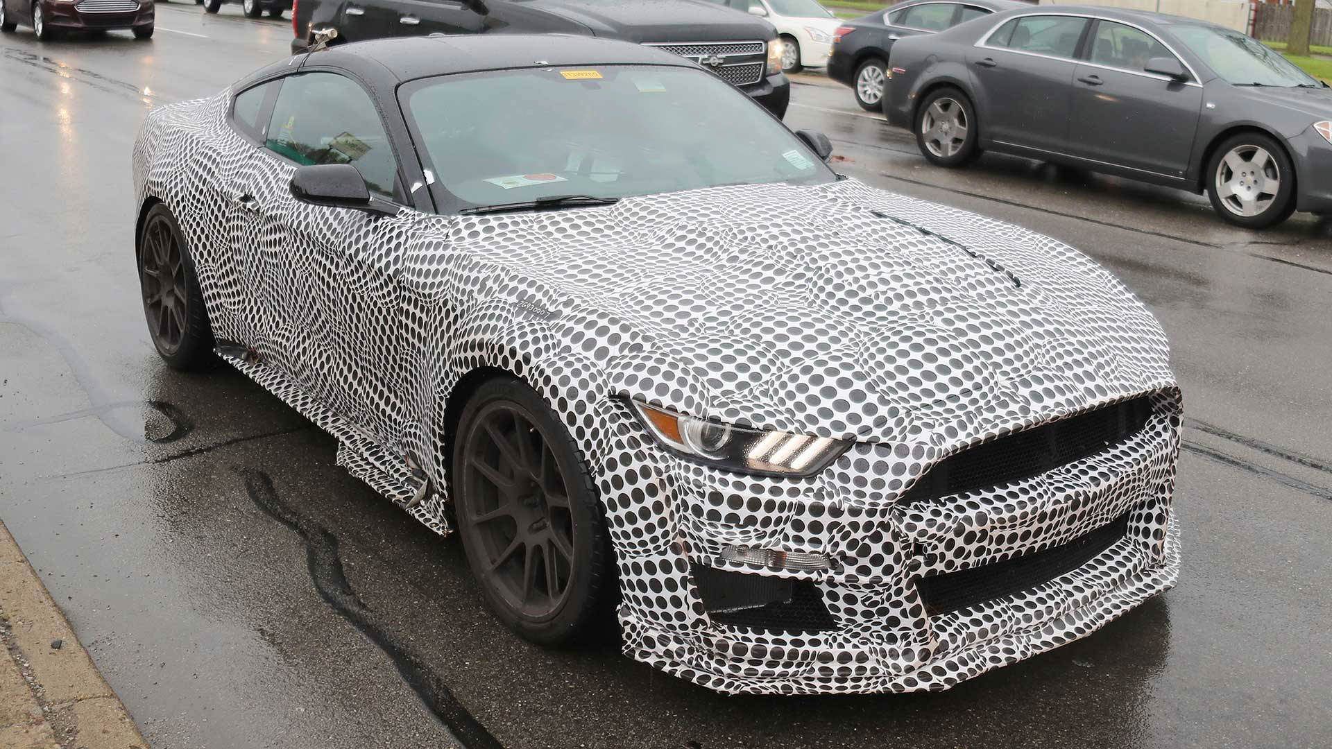 2020 Ford Mustang Shelby GT500 / خودروی عضلانی فورد موستانگ شلبی GT500 مدل 2020
