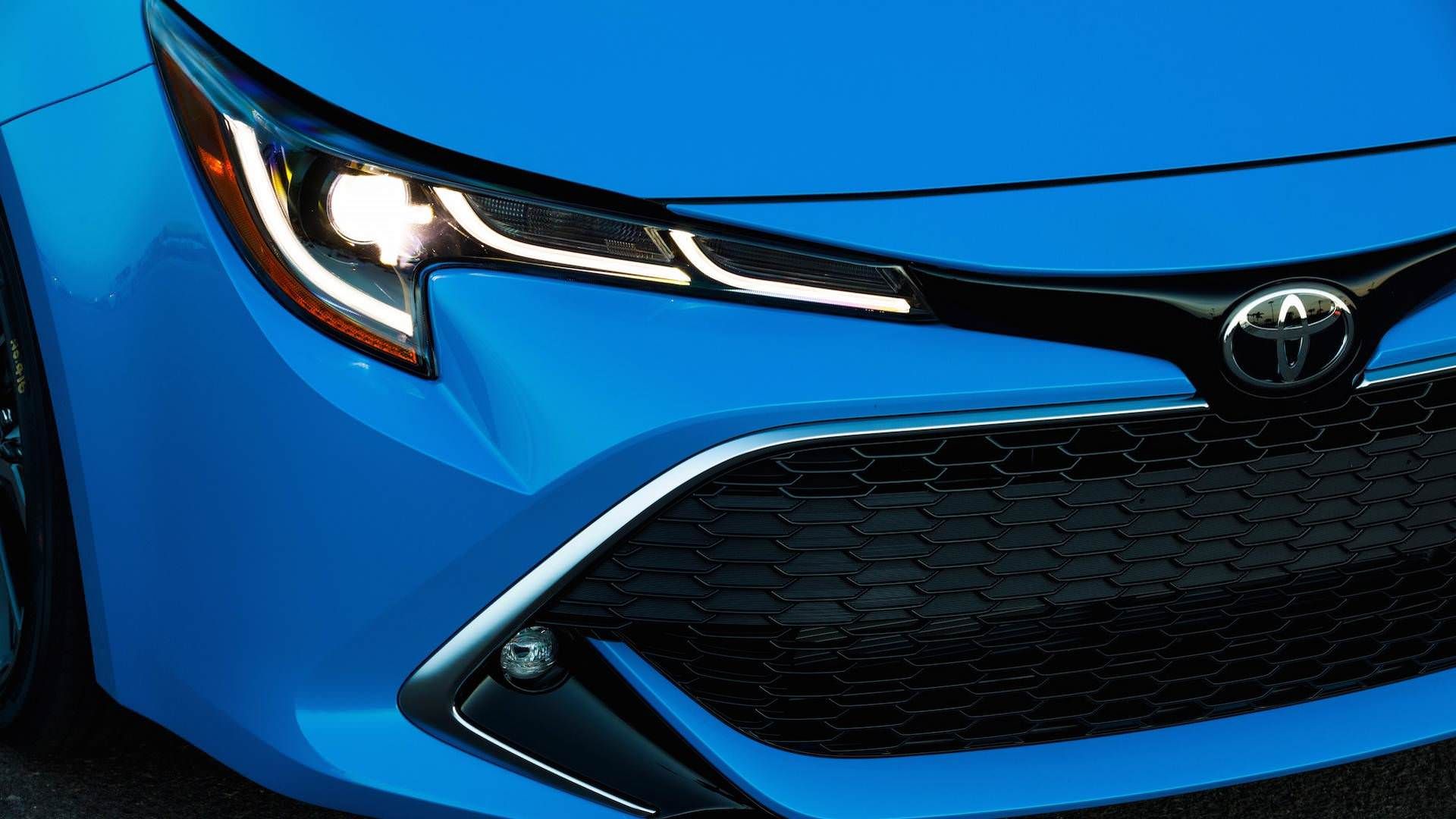 Toyota Corolla Hatchback / تویوتا کورولا هاچبک