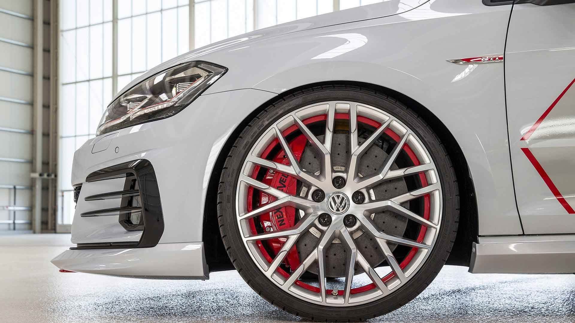 Volkswagen Golf GTI / فولکس‌واگن گلف GTI