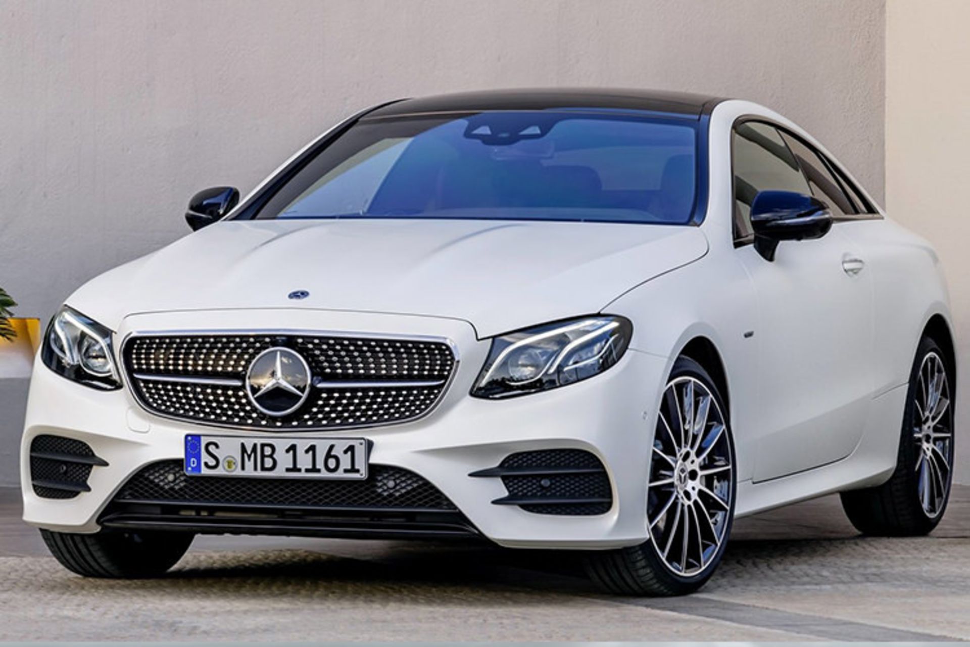   Mercedes Benz E Class / مرسدس بنز