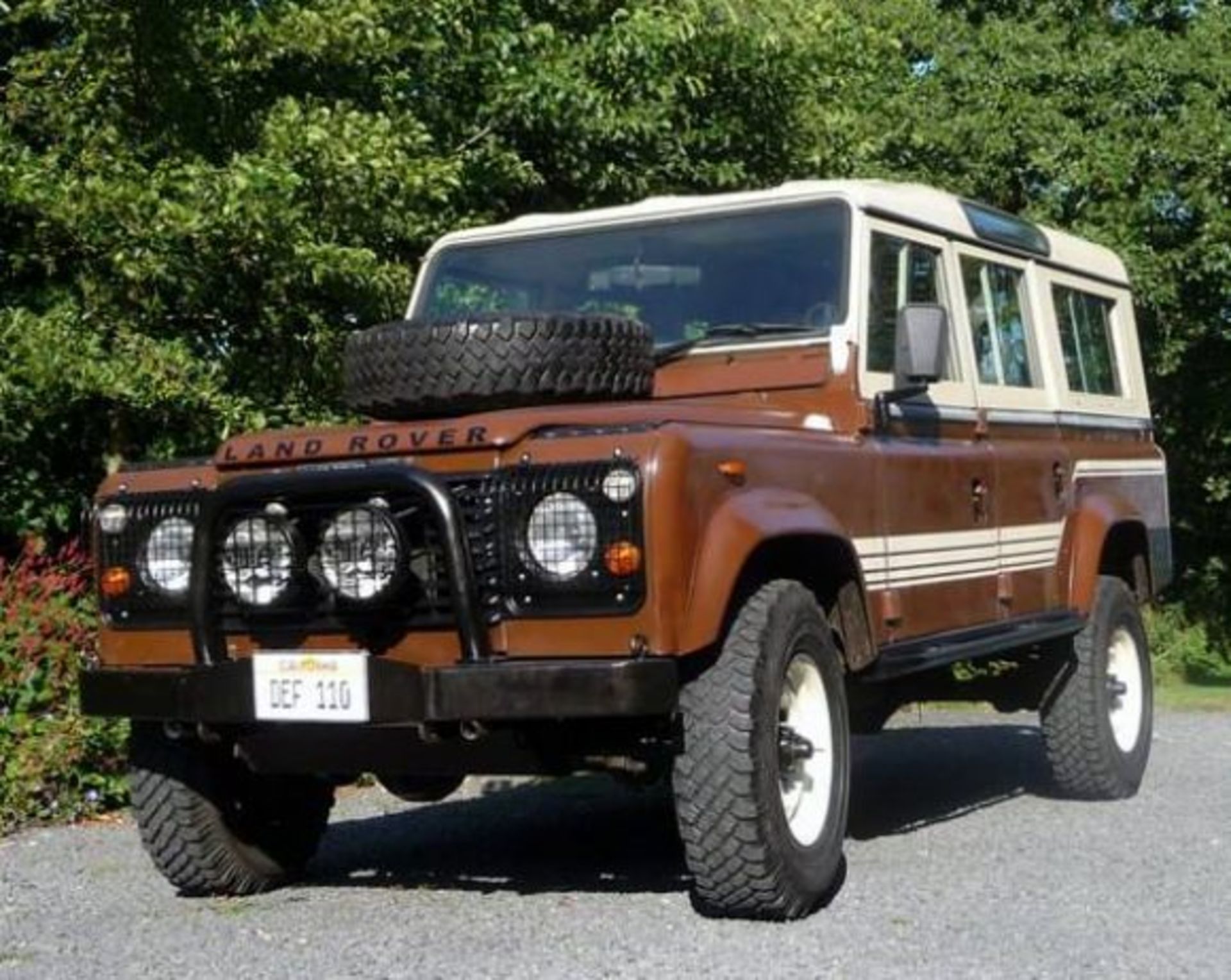 لندرور دیفندر 110 / Land Rover Defender