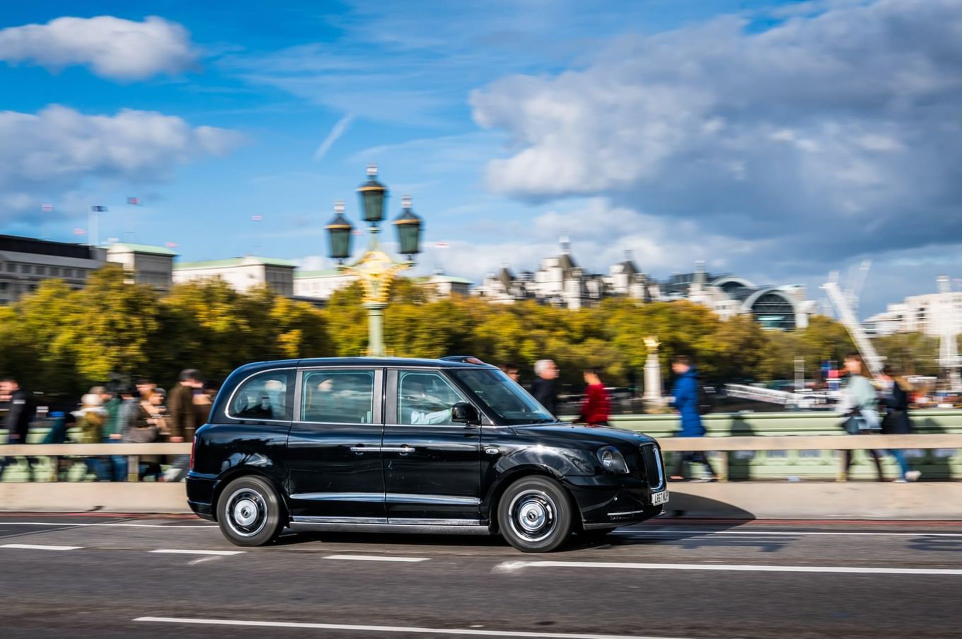 LEVC TX / تاکسی برقی لندن