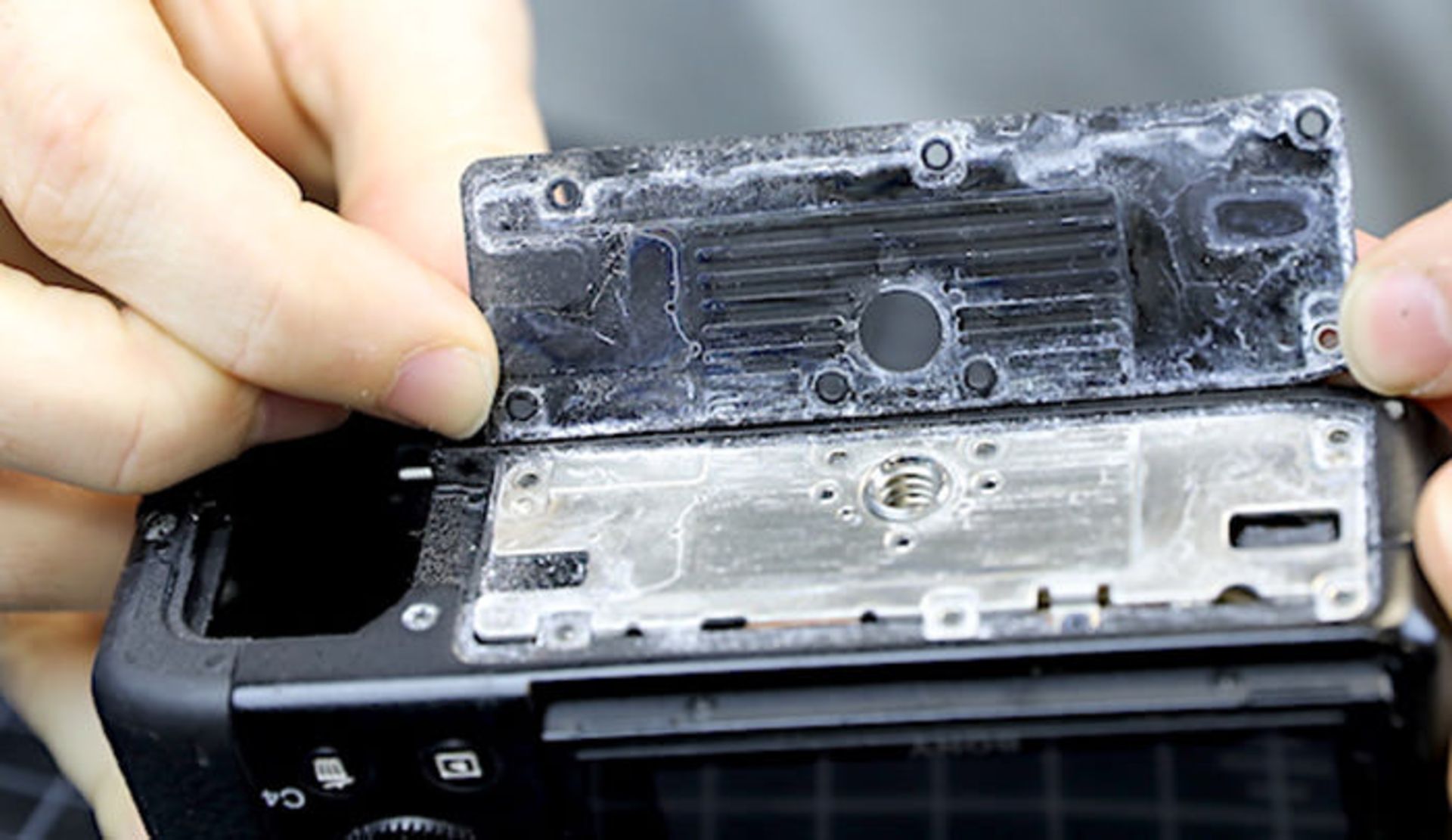 دوربین مقاوم و ضد آب