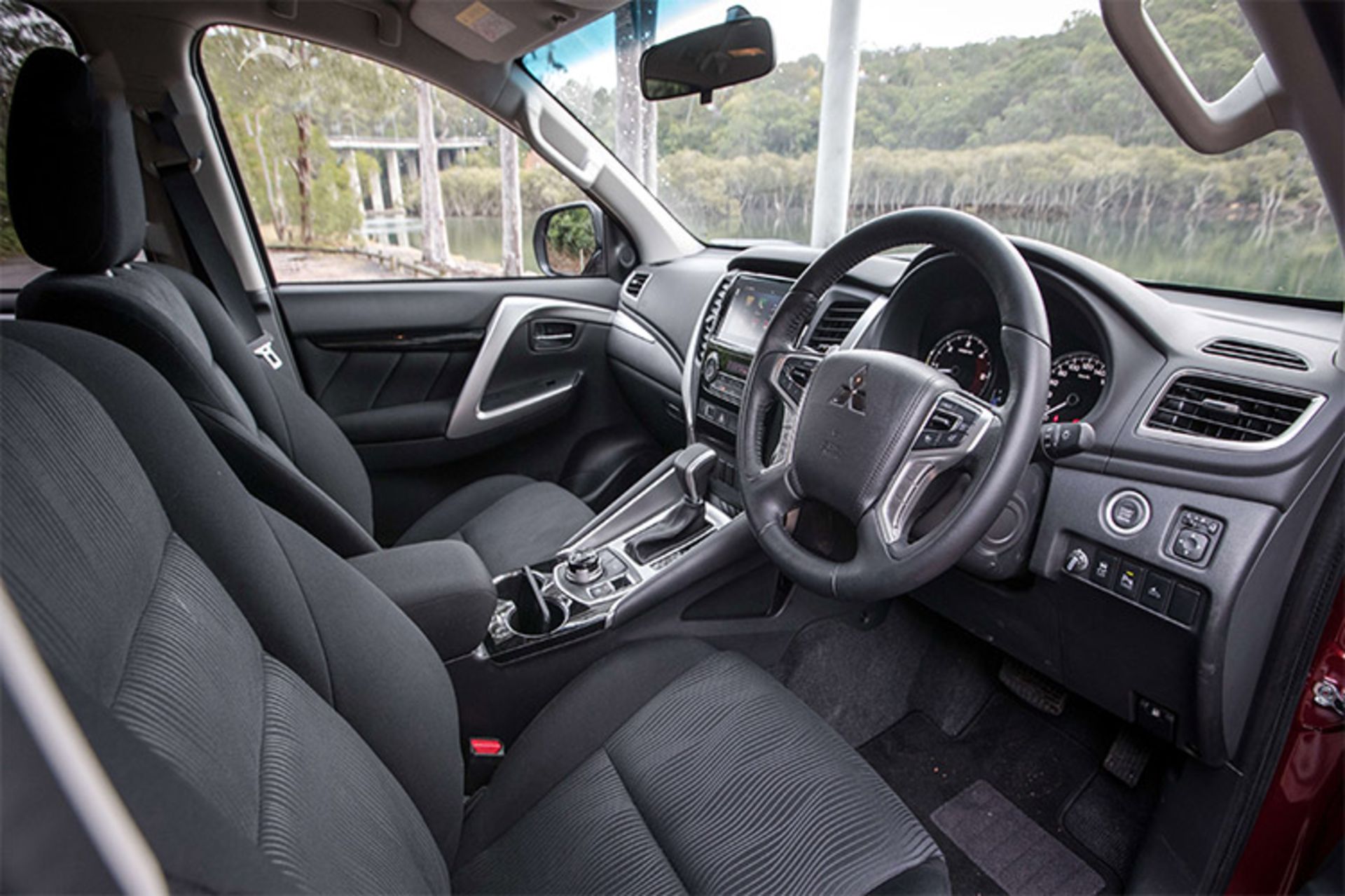 میتسوبیشی پاجیرو اسپرت GLX مدل ۲۰۱۸