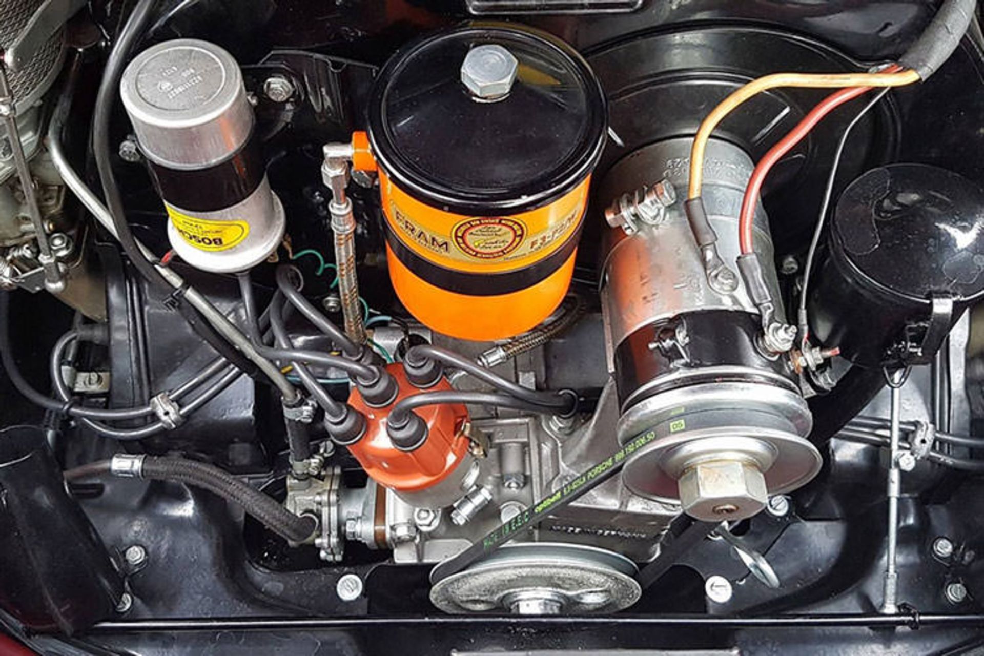 1956 Porsche 356 Speedster / خودروی کلاسیک پورشه 356 اسپیداستر