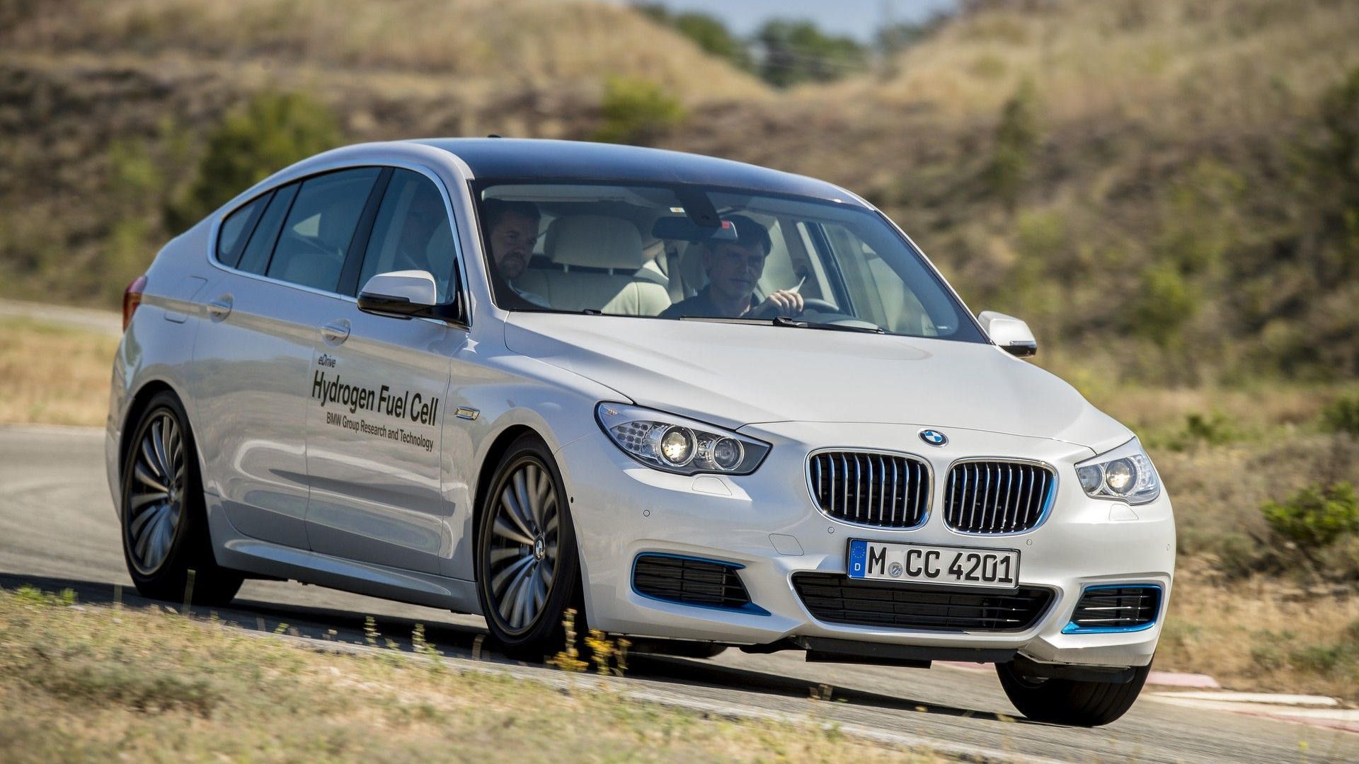 BMW FCEV Hydrogen Car / خودروی الکتریکی پیل سوختی هیدروژنی بی‌ام‌و