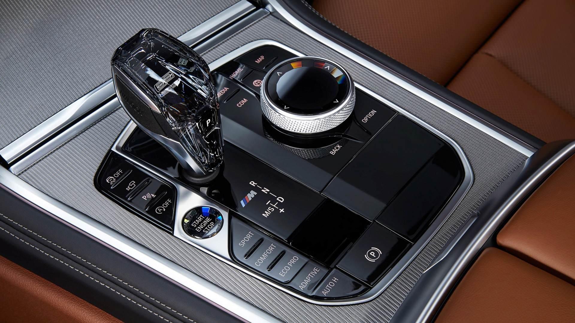 2019 BMW 8 Series coupe / بی‌ام‌و سری 8 مدل 2019