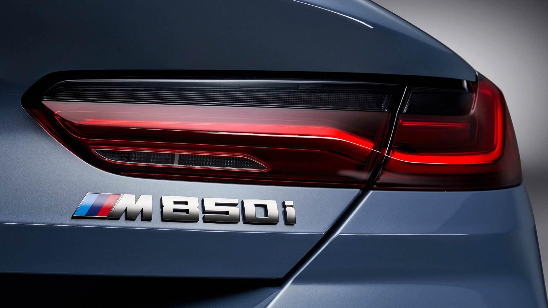2019 BMW 8 Series coupe / بی‌ام‌و سری 8 مدل 2019