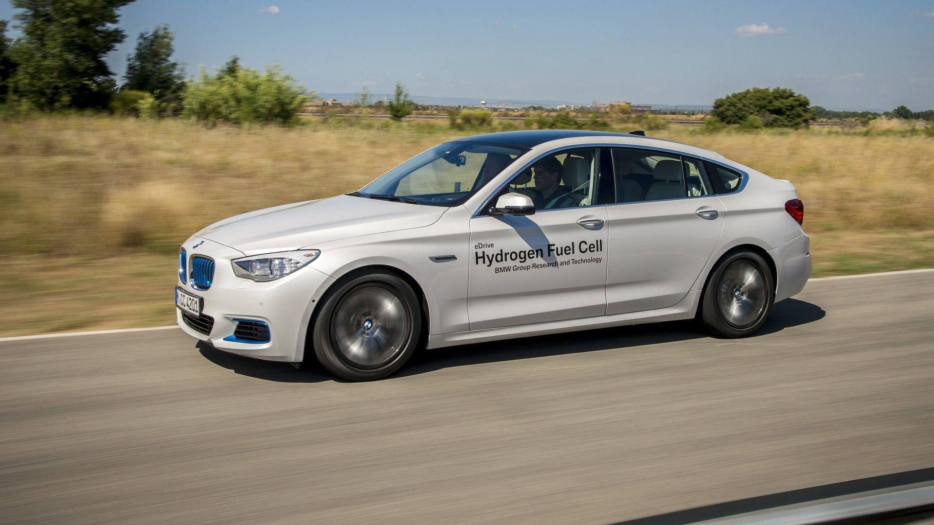 BMW FCEV Hydrogen Car / خودروی الکتریکی پیل سوختی هیدروژنی بی‌ام‌و