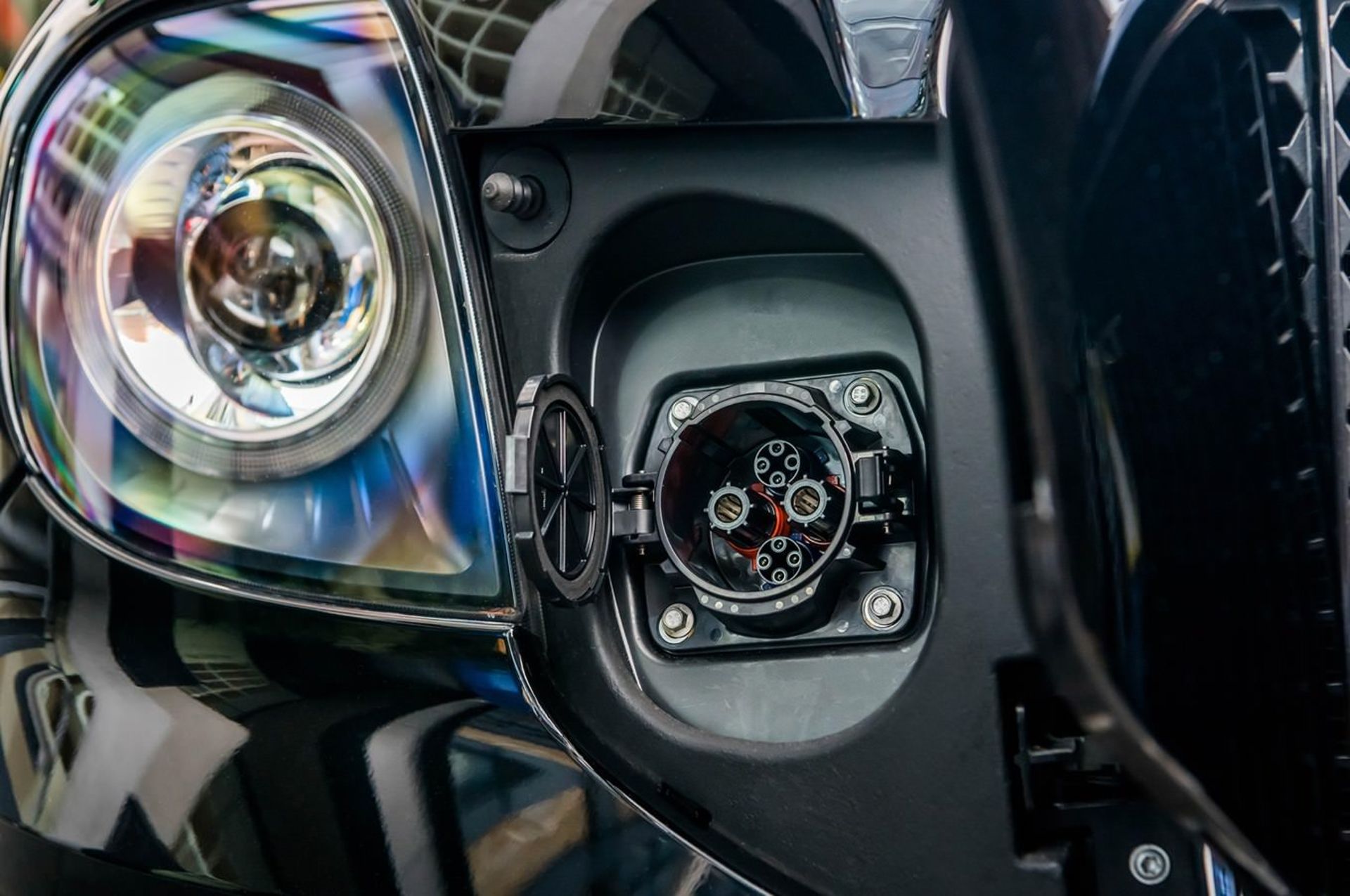 LEVC TX / تاکسی برقی لندن