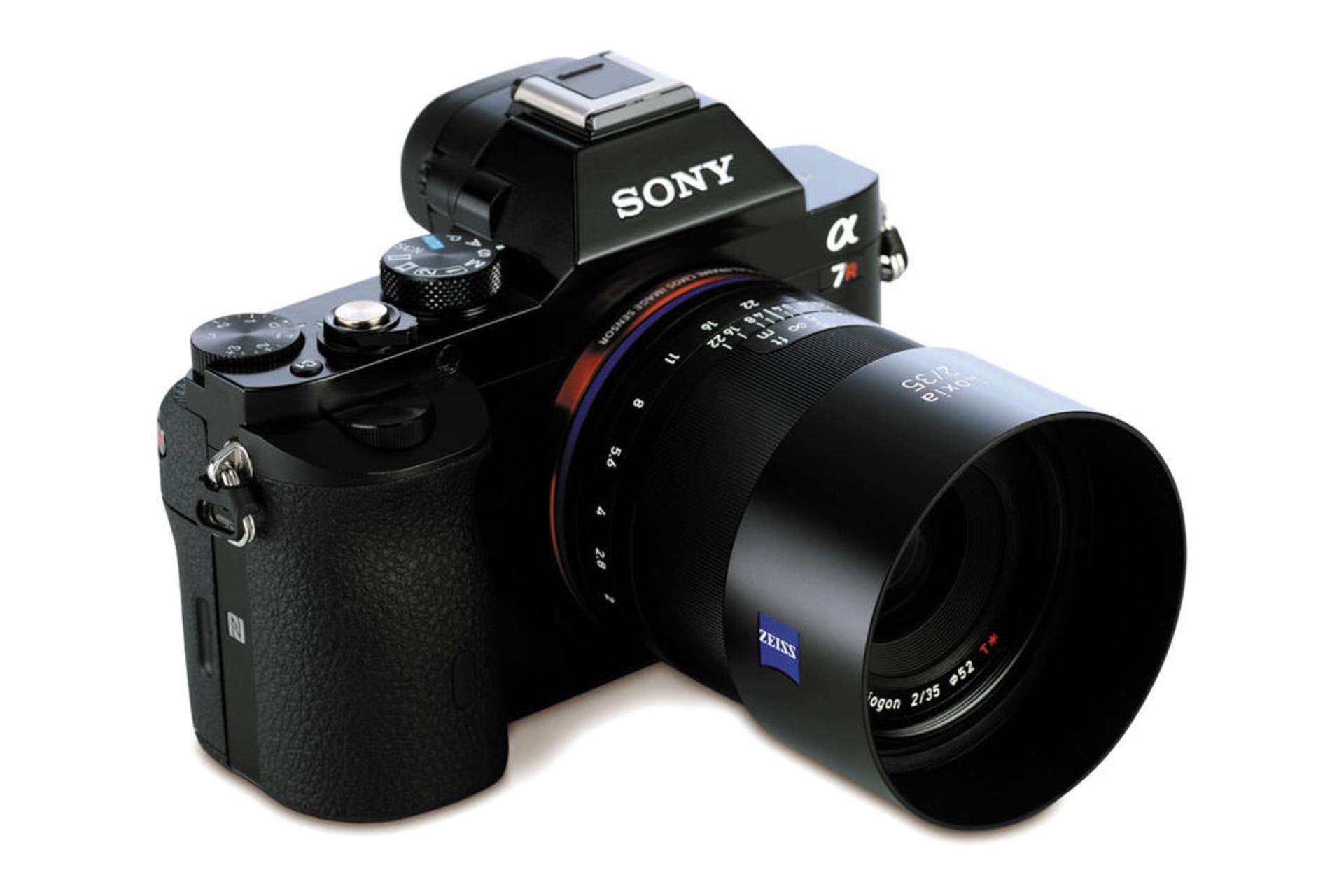 Zeiss Loxia 35mm F2	