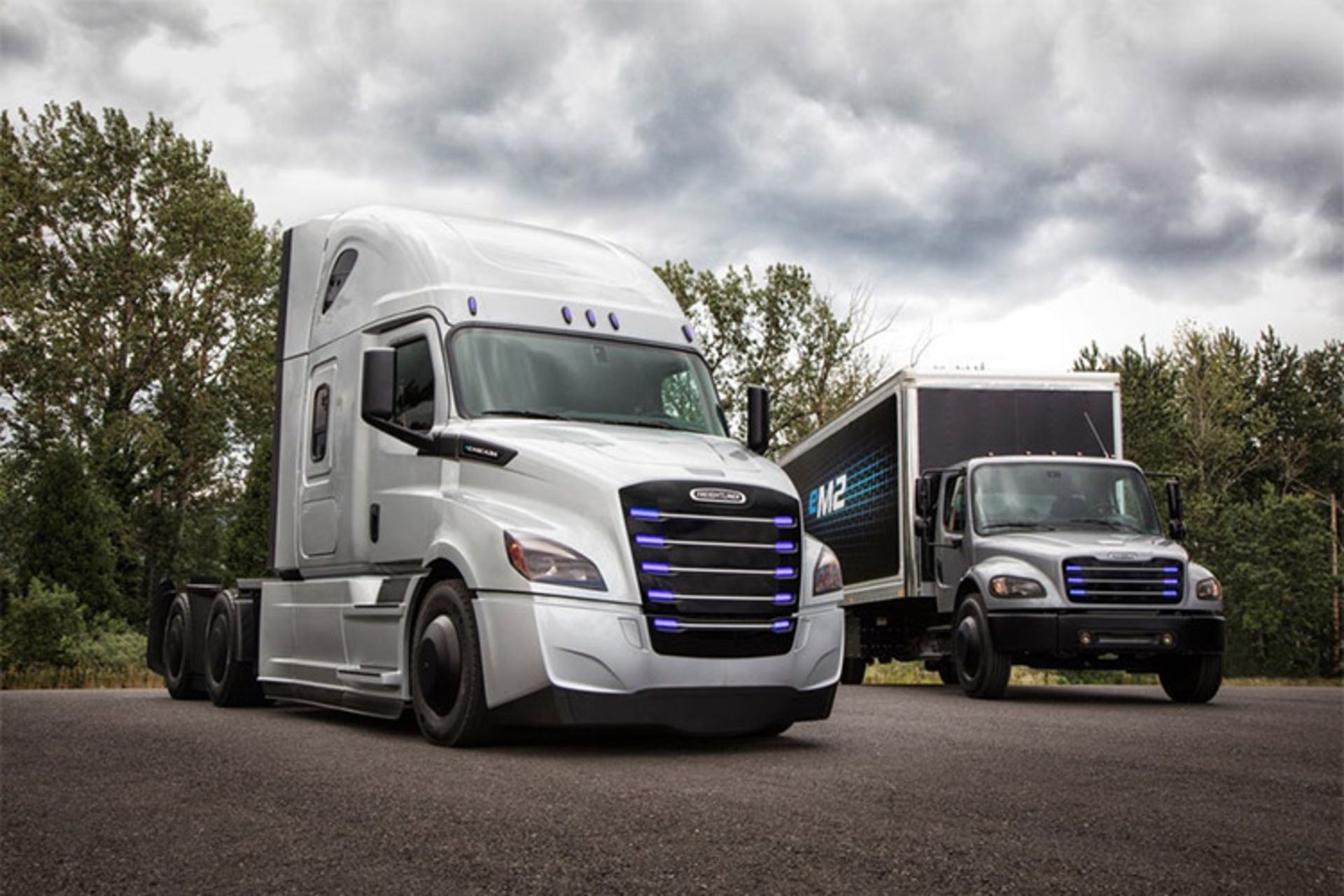 the Freightliner eCascadia and Freightliner eM2