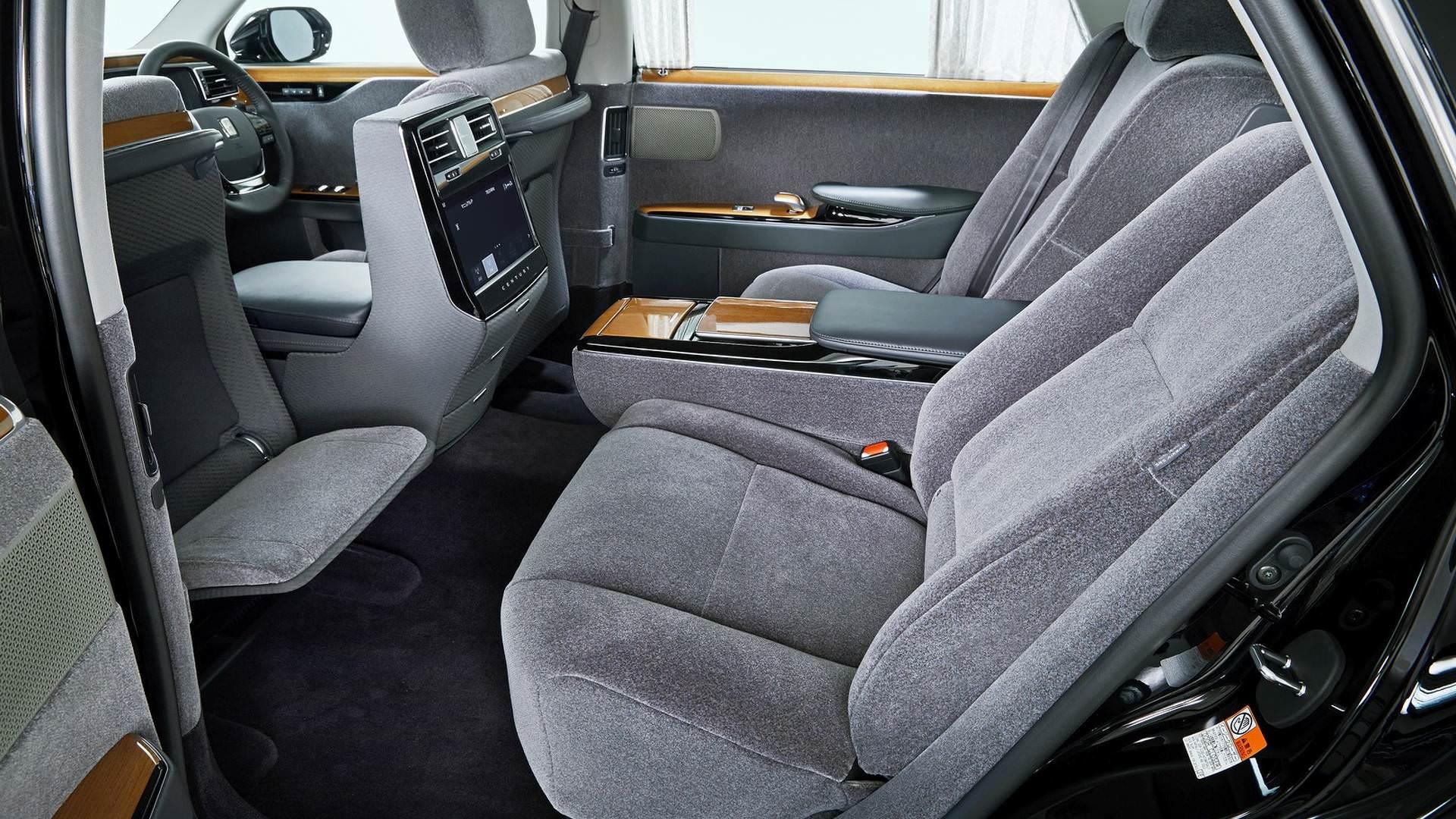 Toyota Century / تویوتا سنچوری
