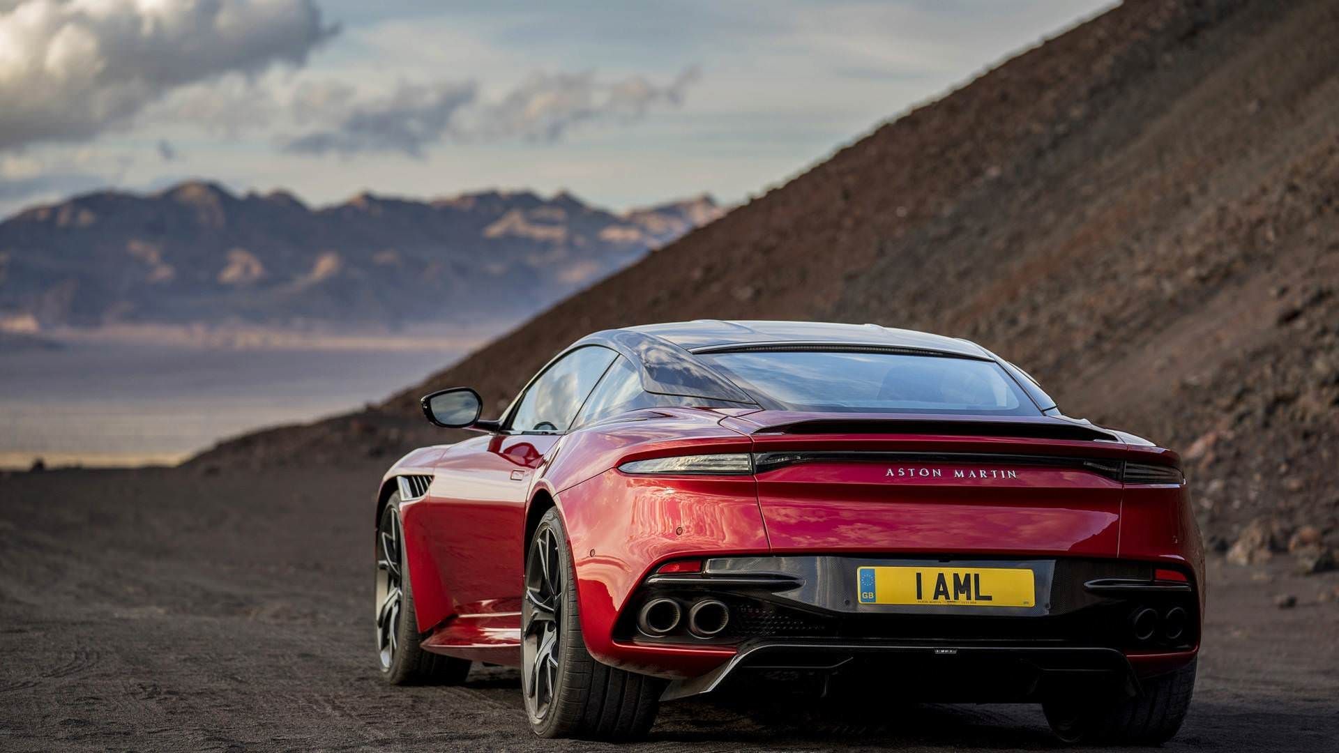 Aston Martin DBS Superleggera / استون مارتین