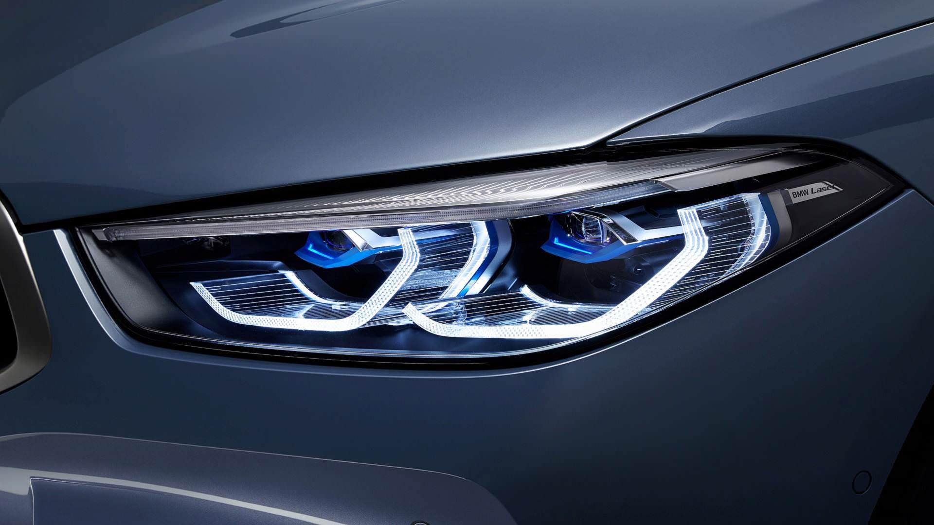 2019 BMW 8 Series coupe / بی‌ام‌و سری 8 مدل 2019