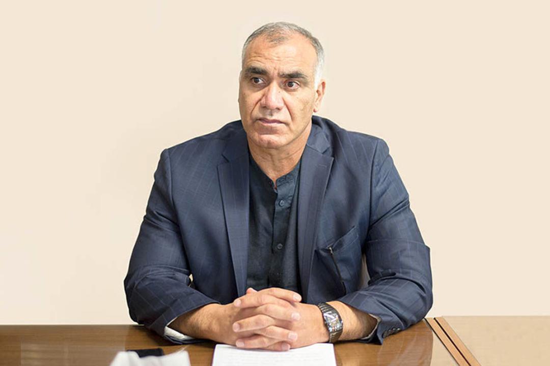 فرهاد به نیا بهنیا