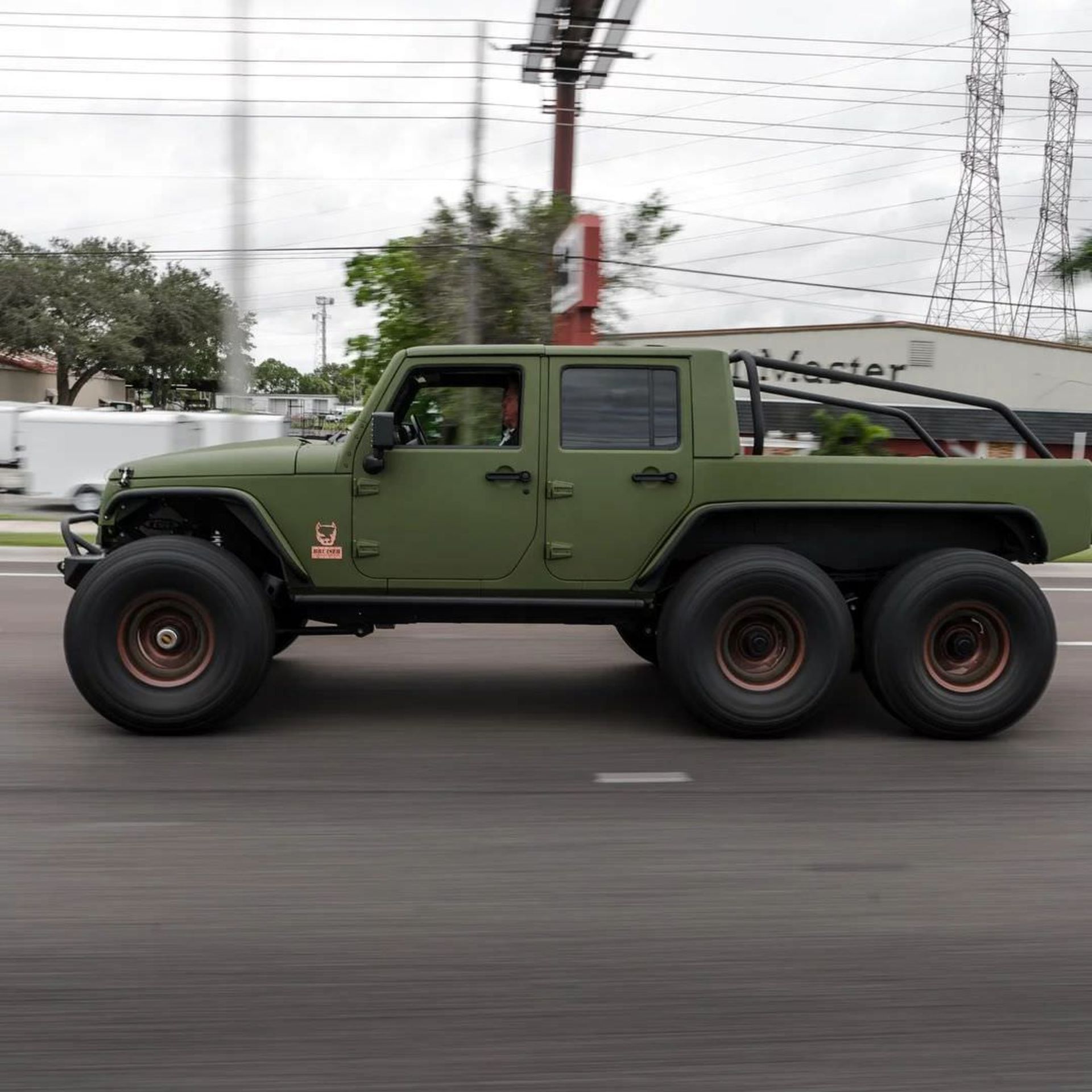 جیپ رنگلر / 6×6 Jeep Wrangler