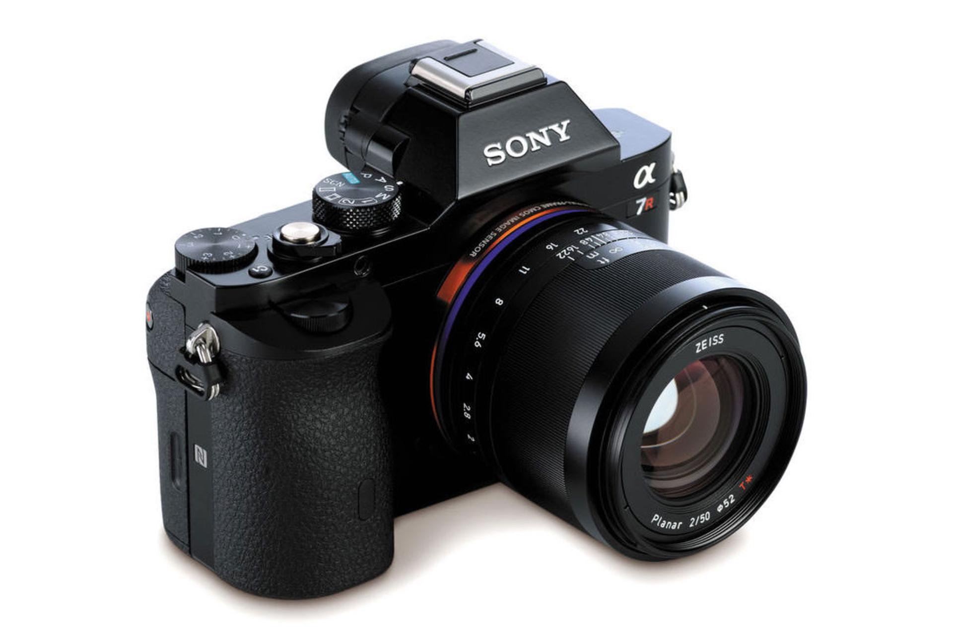 Zeiss Loxia 50mm F2	