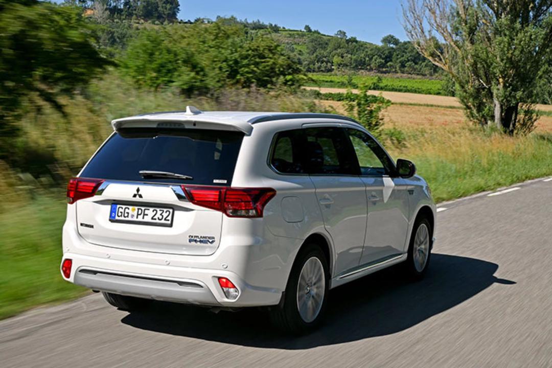 میتسوبیشی اوتلندر پلاگین هیبرید / Mitsubishi Outlander PHEV 2019