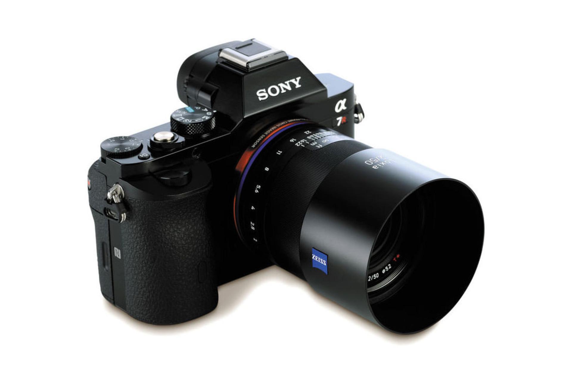 Zeiss Loxia 50mm F2	