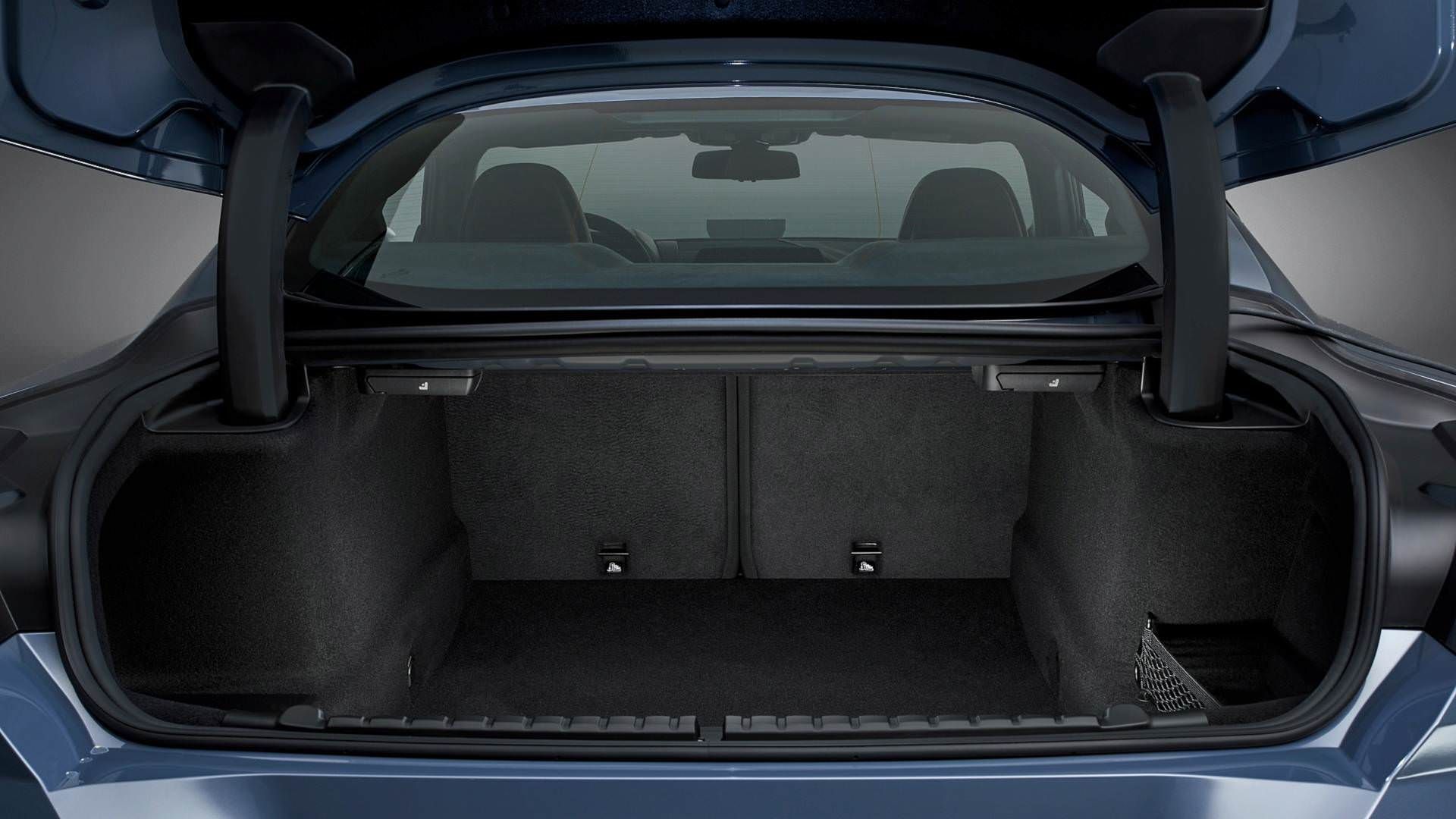 2019 BMW 8 Series coupe / بی‌ام‌و سری 8 مدل 2019